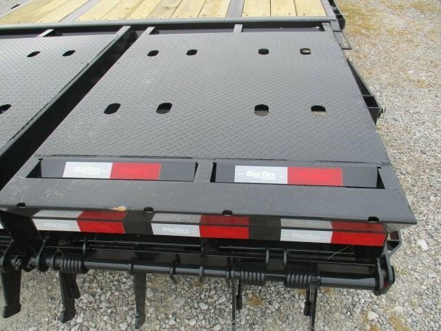 2023 Big Tex 22GN-35BK+5MR Flatbed Trucks/Trailer