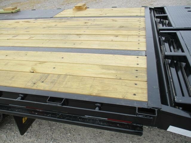 2023 Big Tex 22GN-35BK+5MR Flatbed Trucks/Trailer