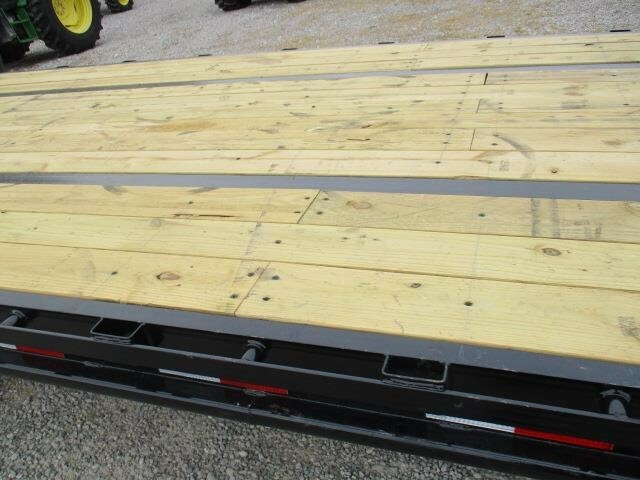 2023 Big Tex 22GN-35BK+5MR Flatbed Trucks/Trailer