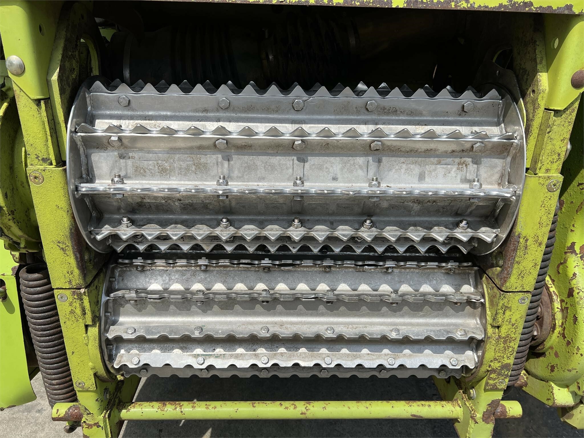 2006 Claas Jaguar 870 Self-Propelled Forage Harvester
