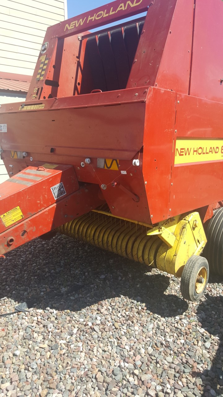 New Holland 650 Round Baler 11,900 Machinery Pete