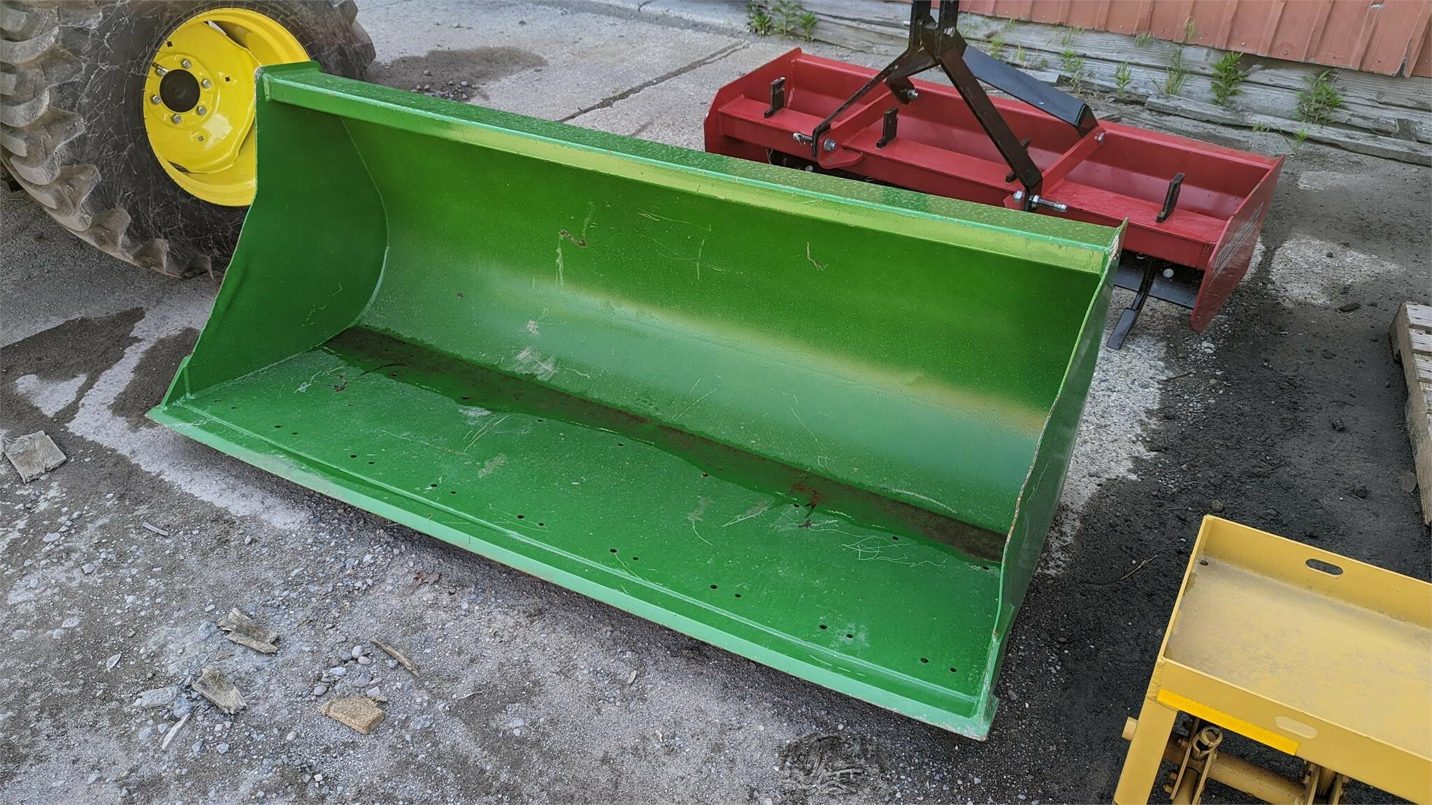 John Deere Bucket Loader and Skid Steer Attachment 1,200 Machinery