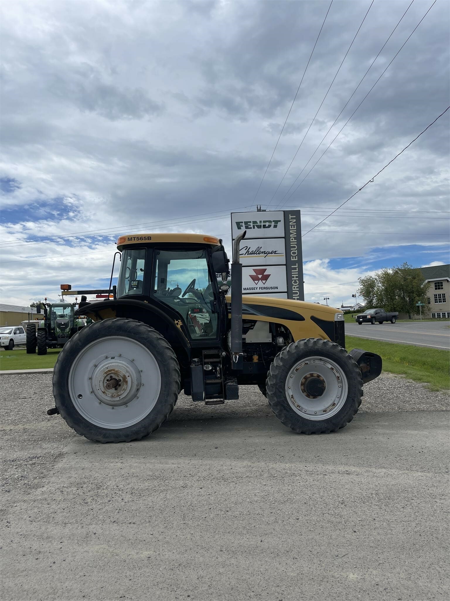 2006 Challenger MT565B Tractor