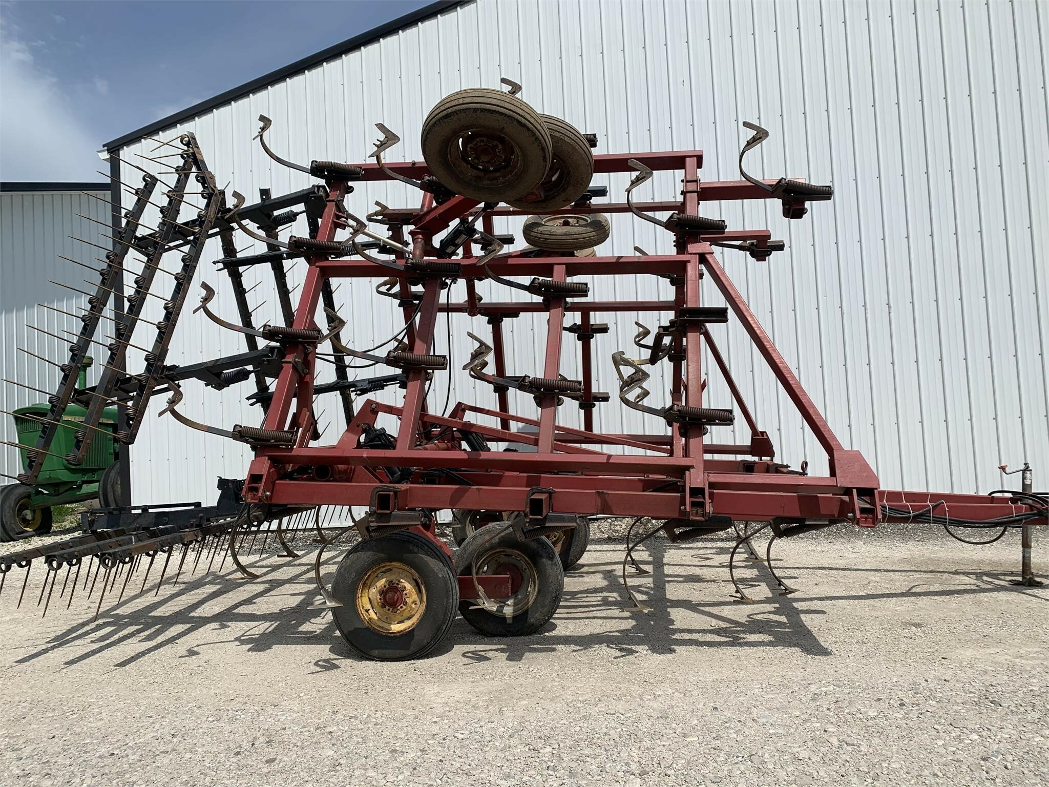 Case IH 4600 Field Cultivator 2,900 Machinery Pete