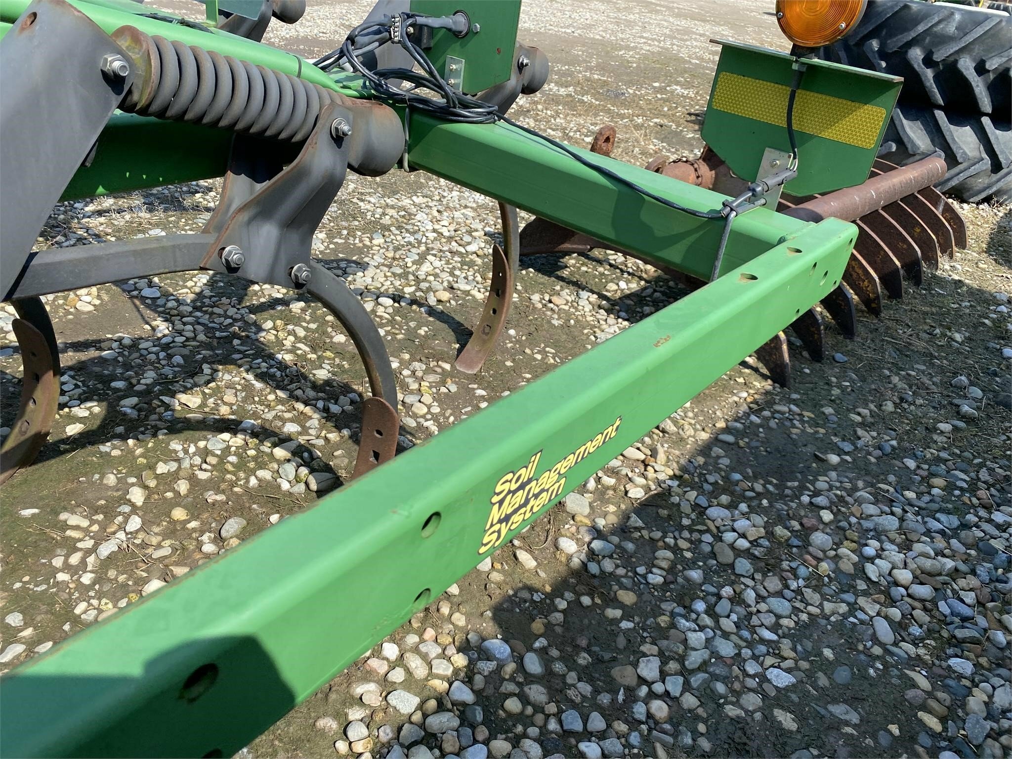 2013 John Deere 610 Chisel Plow 9,950 Machinery Pete