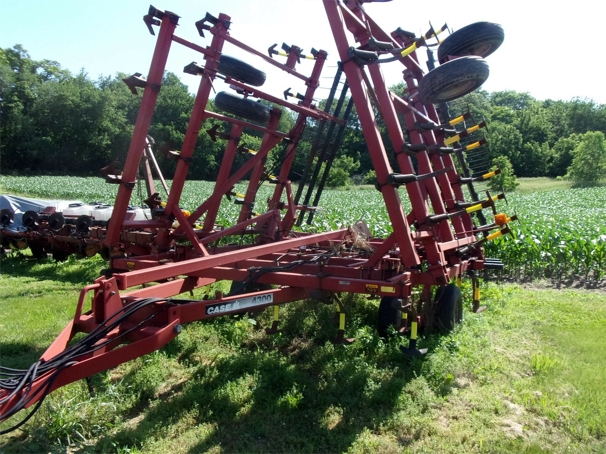 Case IH 4300 Field Cultivator 10,500 Machinery Pete