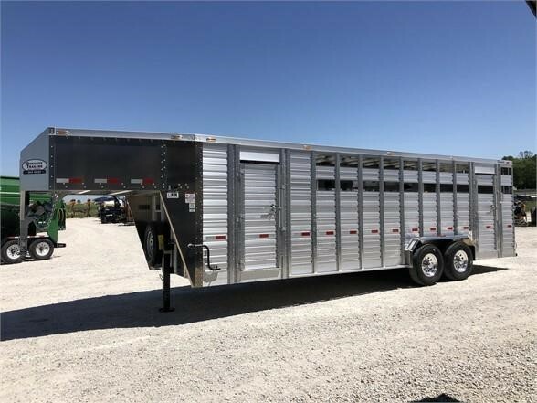 2025 DuraLite ALT25 Livestock Trailer