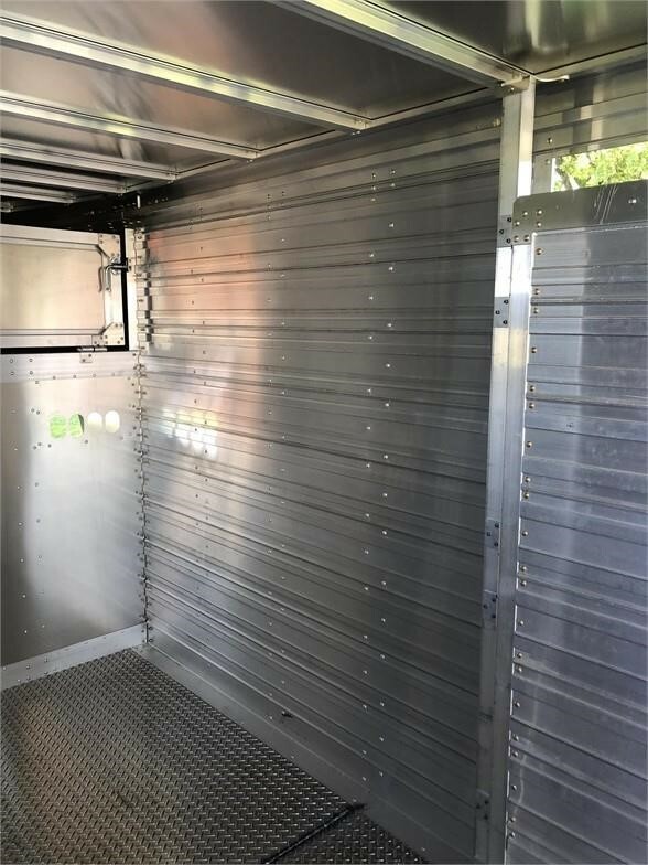 2025 DuraLite ALT25 Livestock Trailer