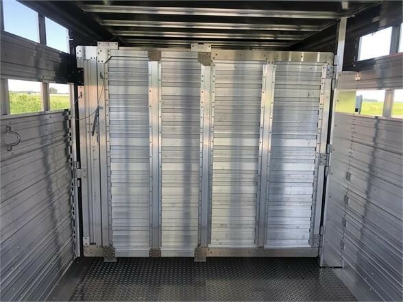 2025 DuraLite ALT25 Livestock Trailer
