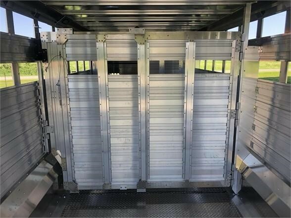 2025 DuraLite ALT25 Livestock Trailer