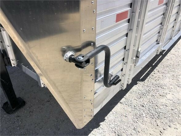 2025 DuraLite ALT25 Livestock Trailer