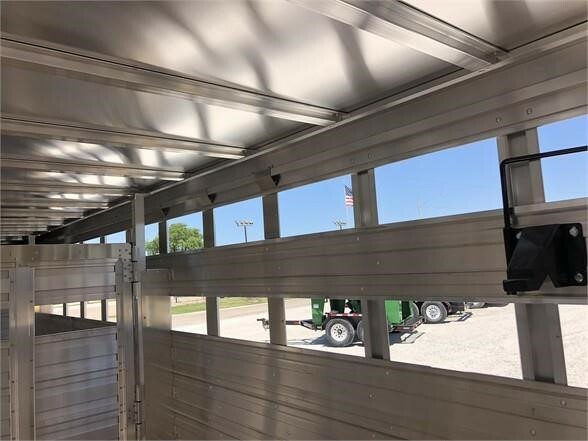2025 DuraLite ALT25 Livestock Trailer
