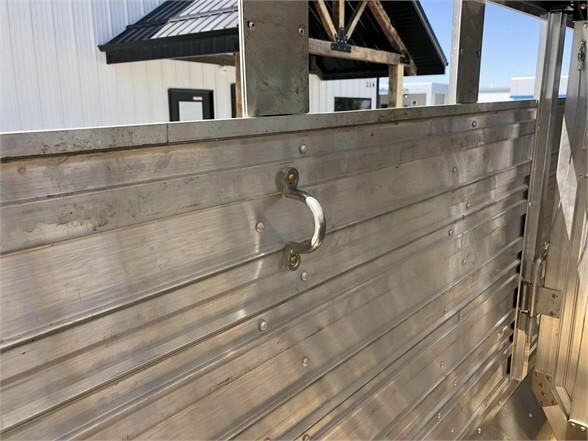 2025 DuraLite ALT25 Livestock Trailer