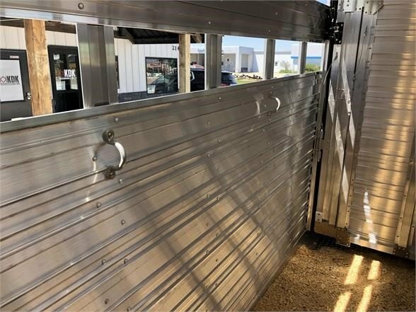 2025 DuraLite ALT25 Livestock Trailer