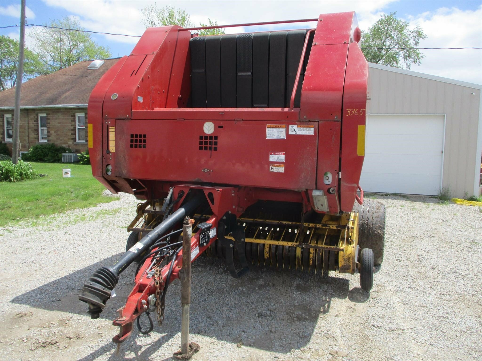 2005 New Holland BR780 Round Baler