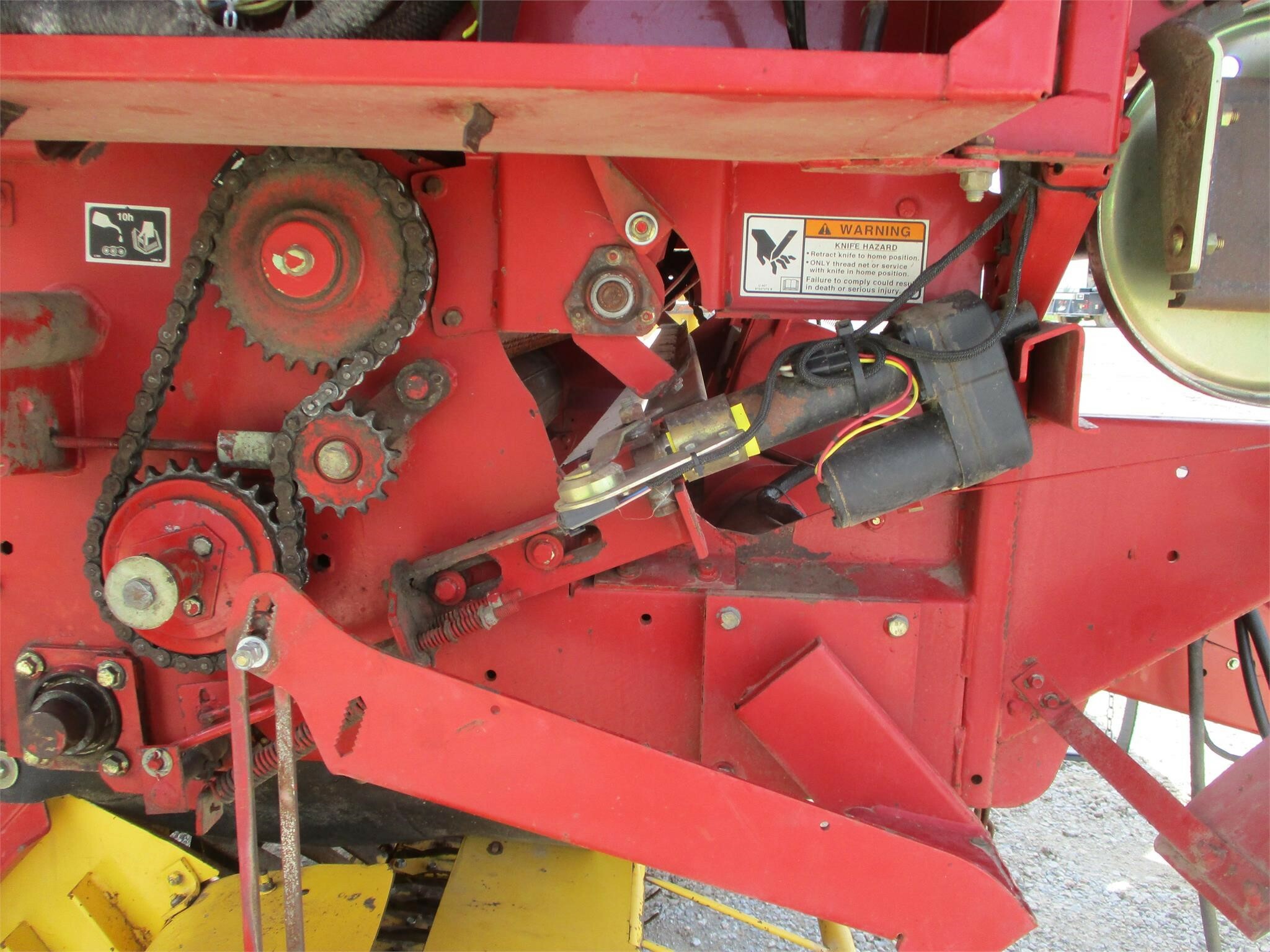 2005 New Holland BR780 Round Baler