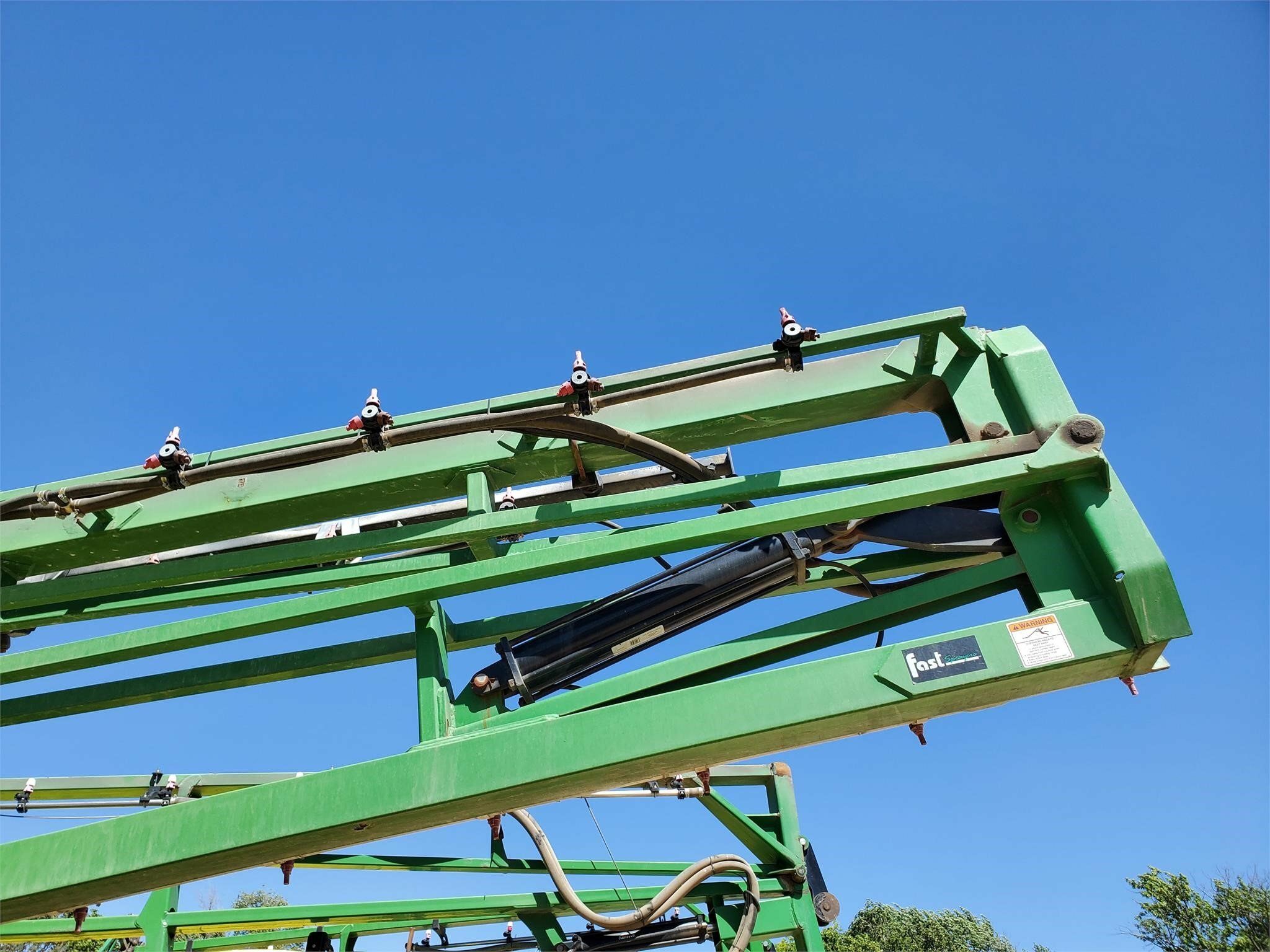  Fast 9518 Pull-Type Sprayer