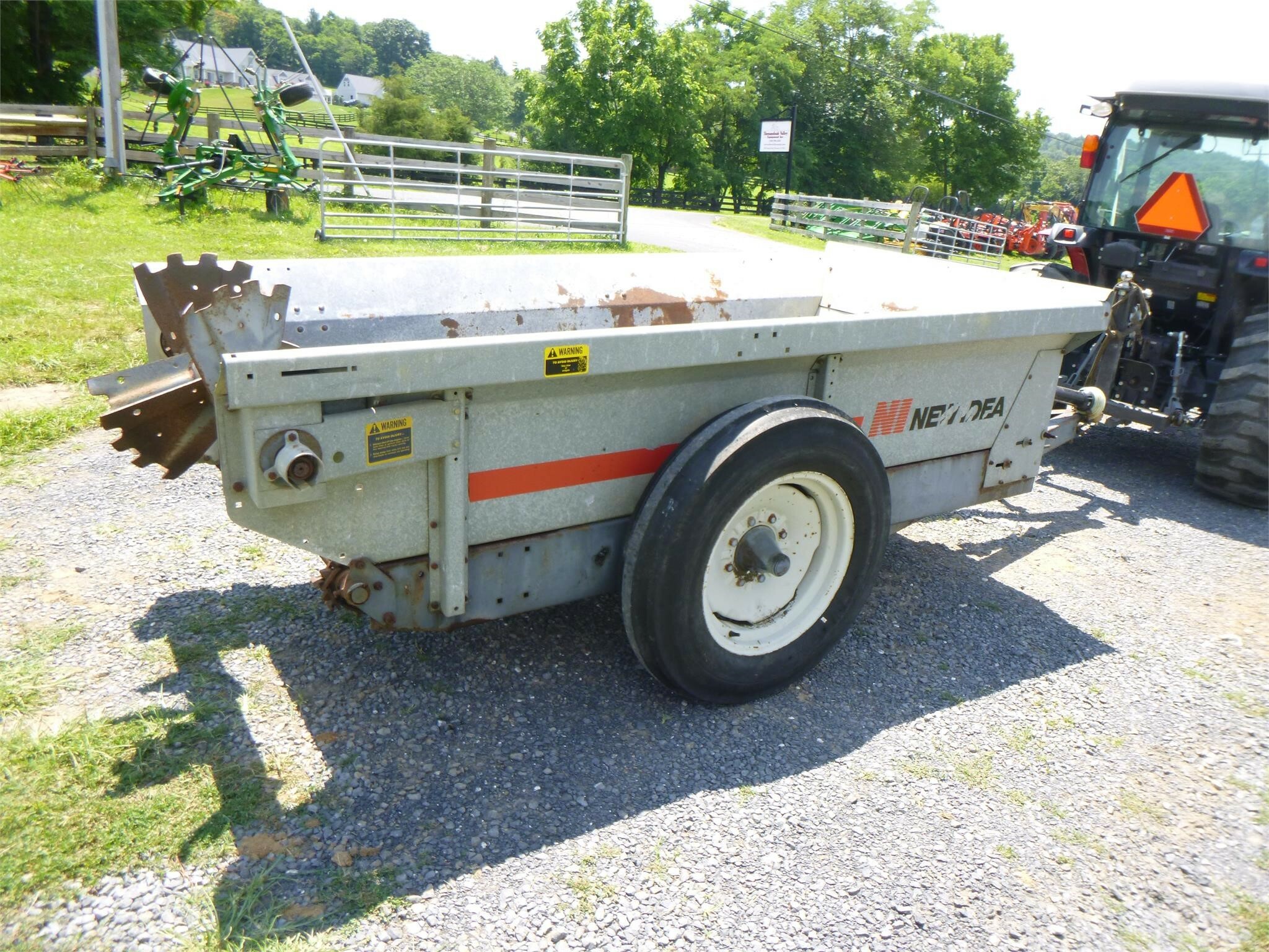 New Idea 3609 Manure Spreader 4,500 Machinery Pete
