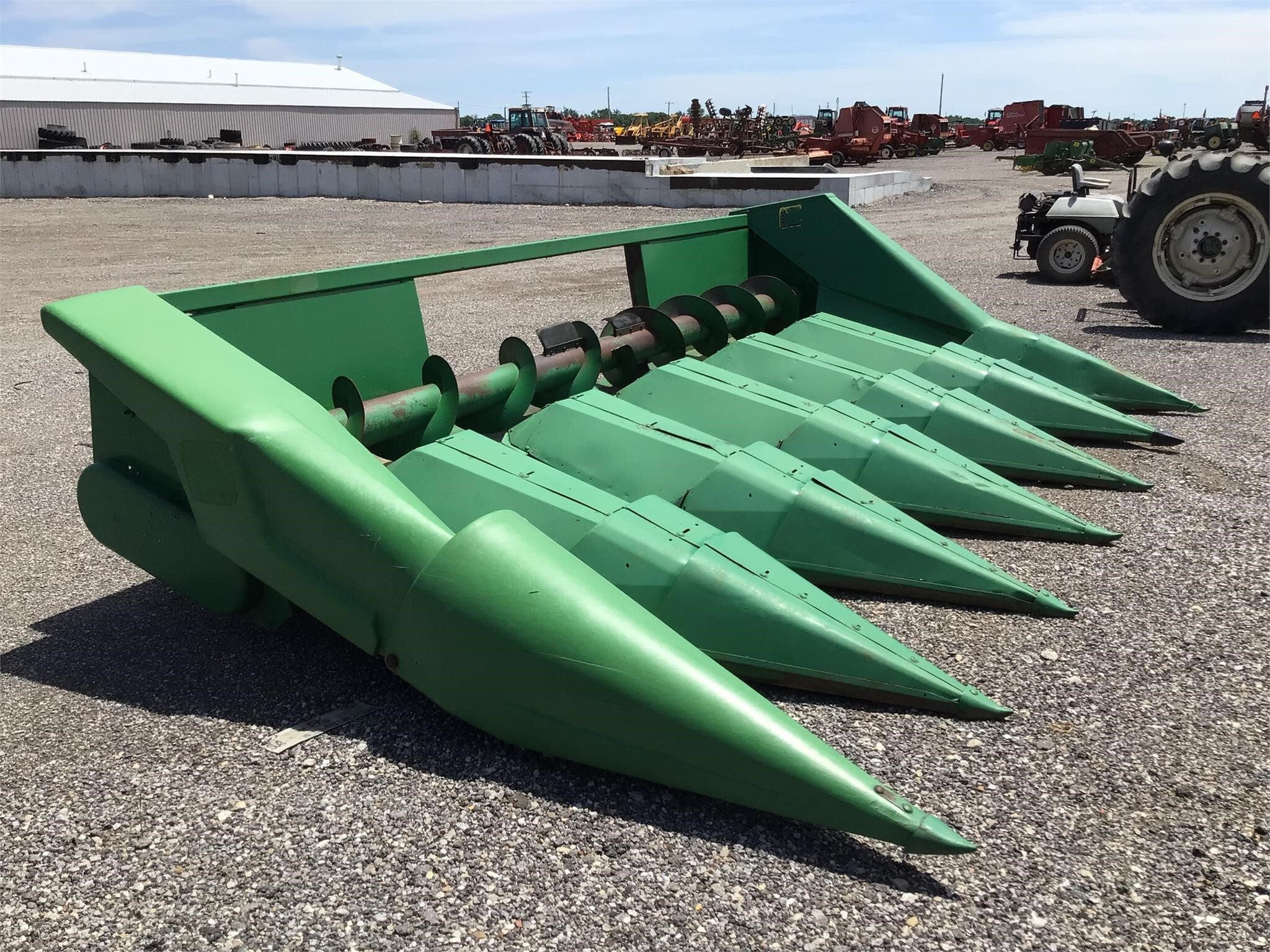  John Deere 643 Corn Head