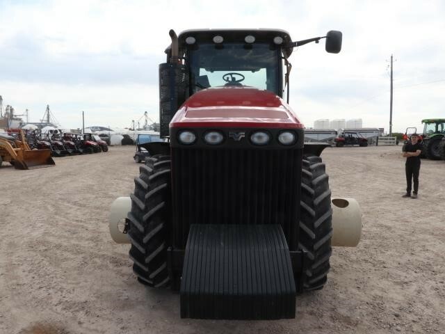 2015 Versatile 310 Tractor