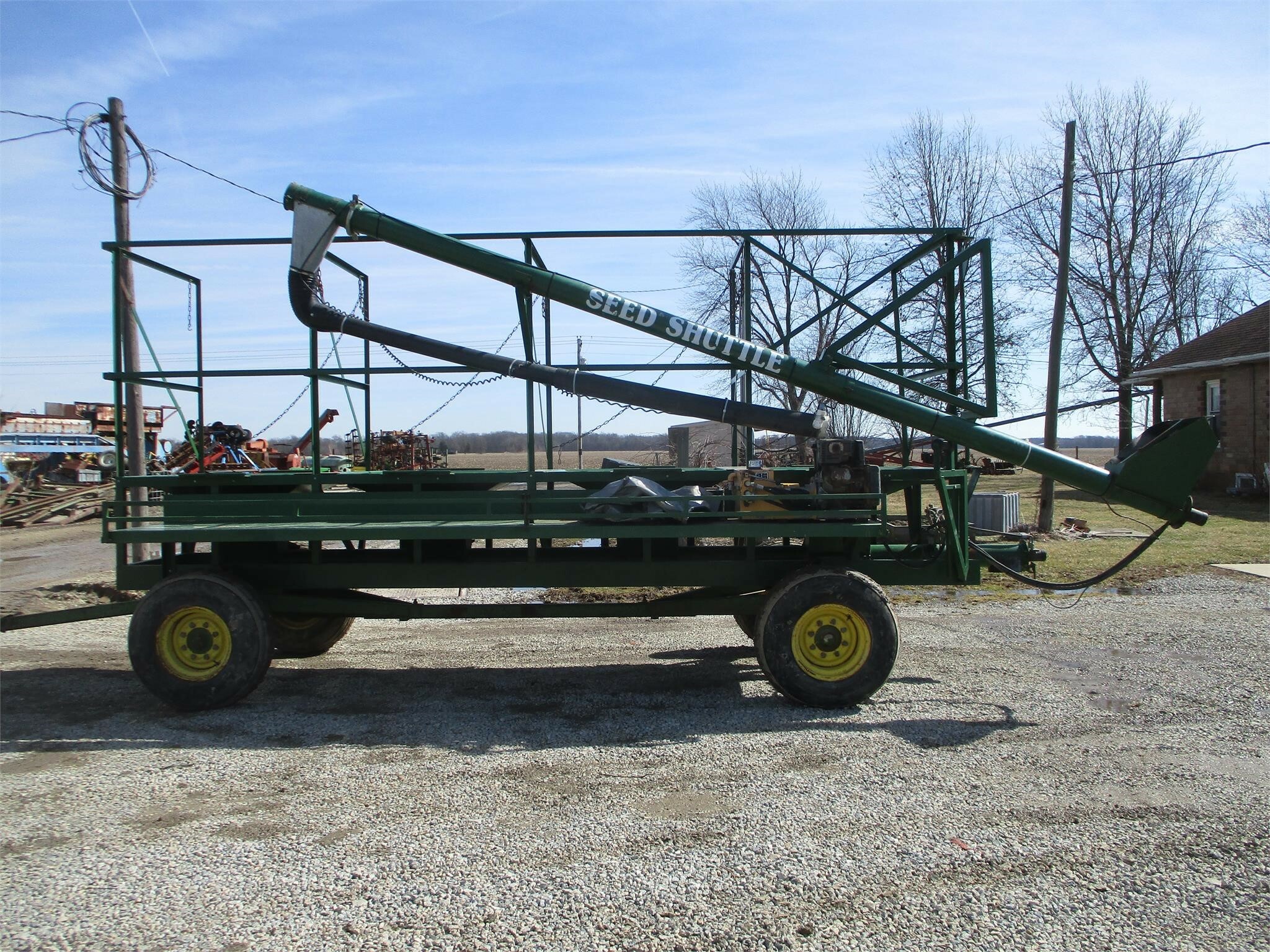  Adams Industries SEED SHUTTLE Seed Tender