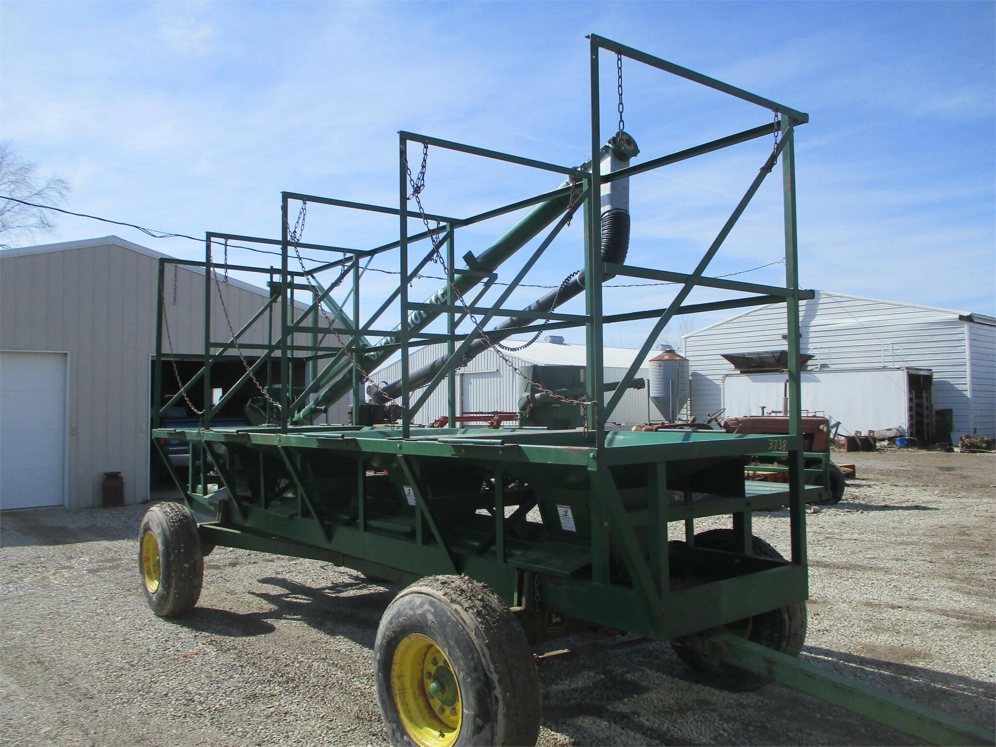  Adams Industries SEED SHUTTLE Seed Tender