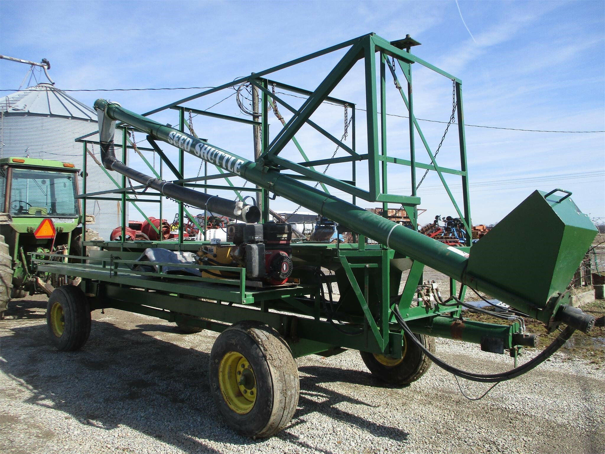  Adams Industries SEED SHUTTLE Seed Tender