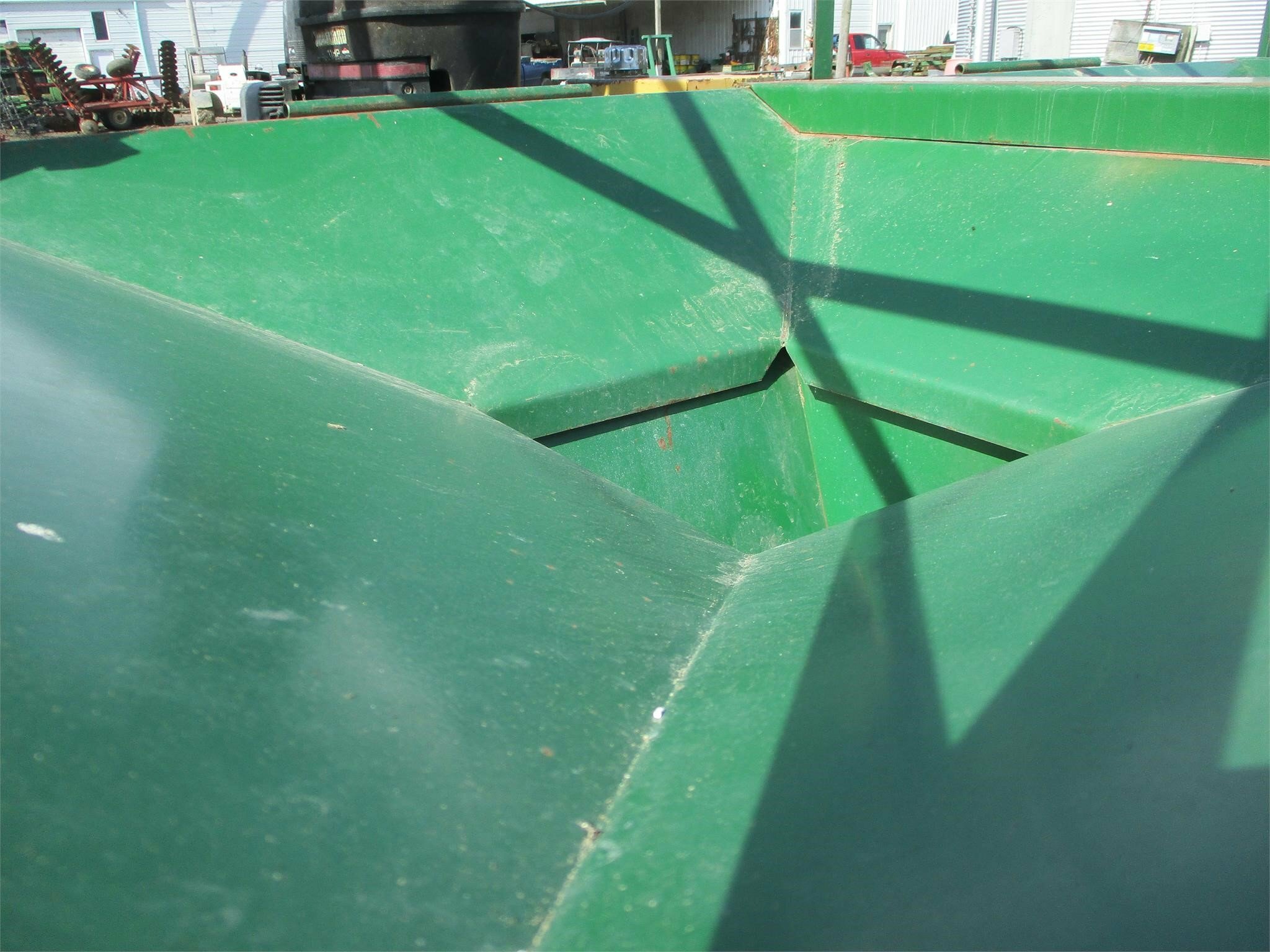  Adams Industries SEED SHUTTLE Seed Tender