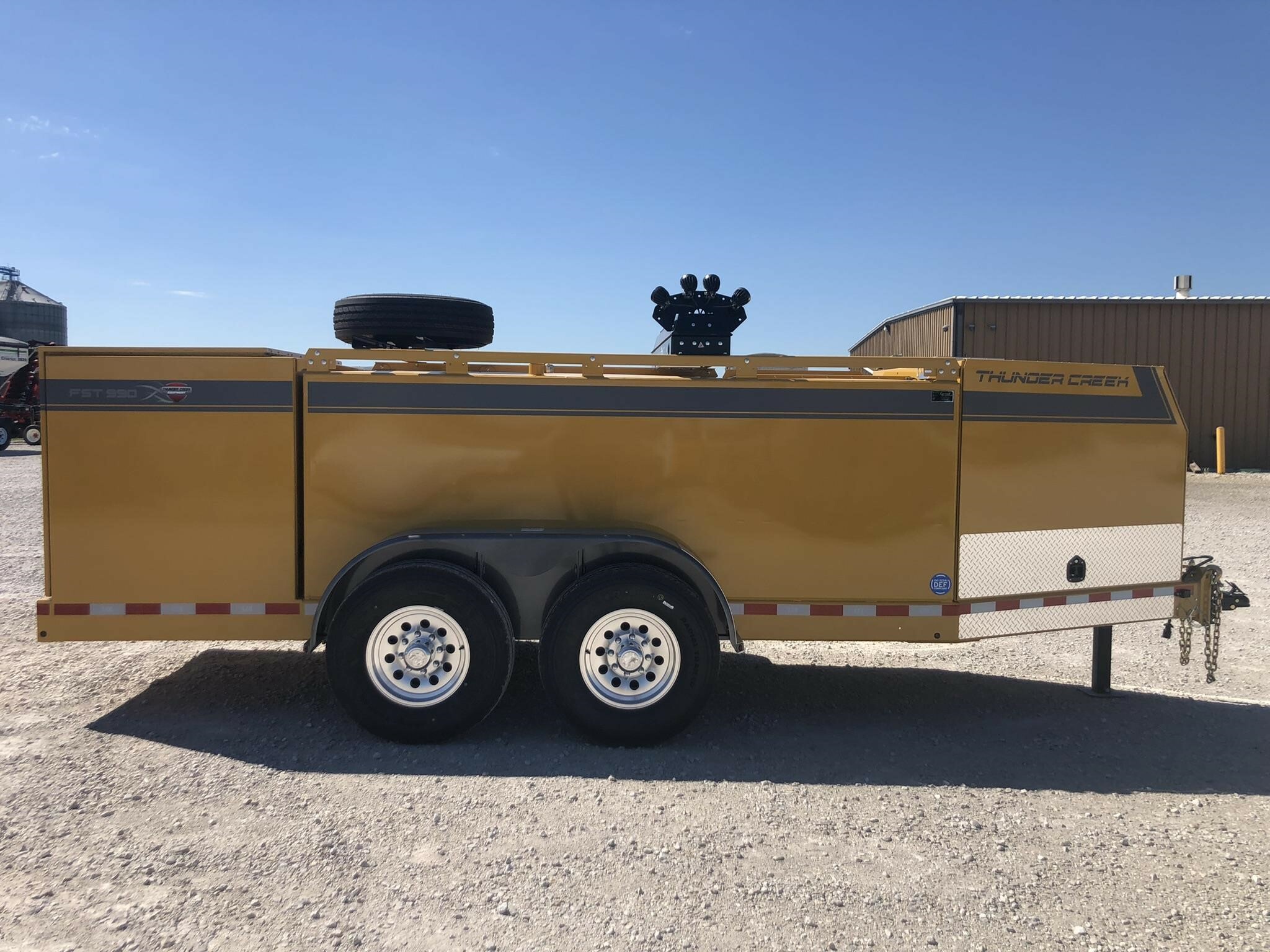 2026 Thunder Creek FST990 Fuel Trucks/Trailer