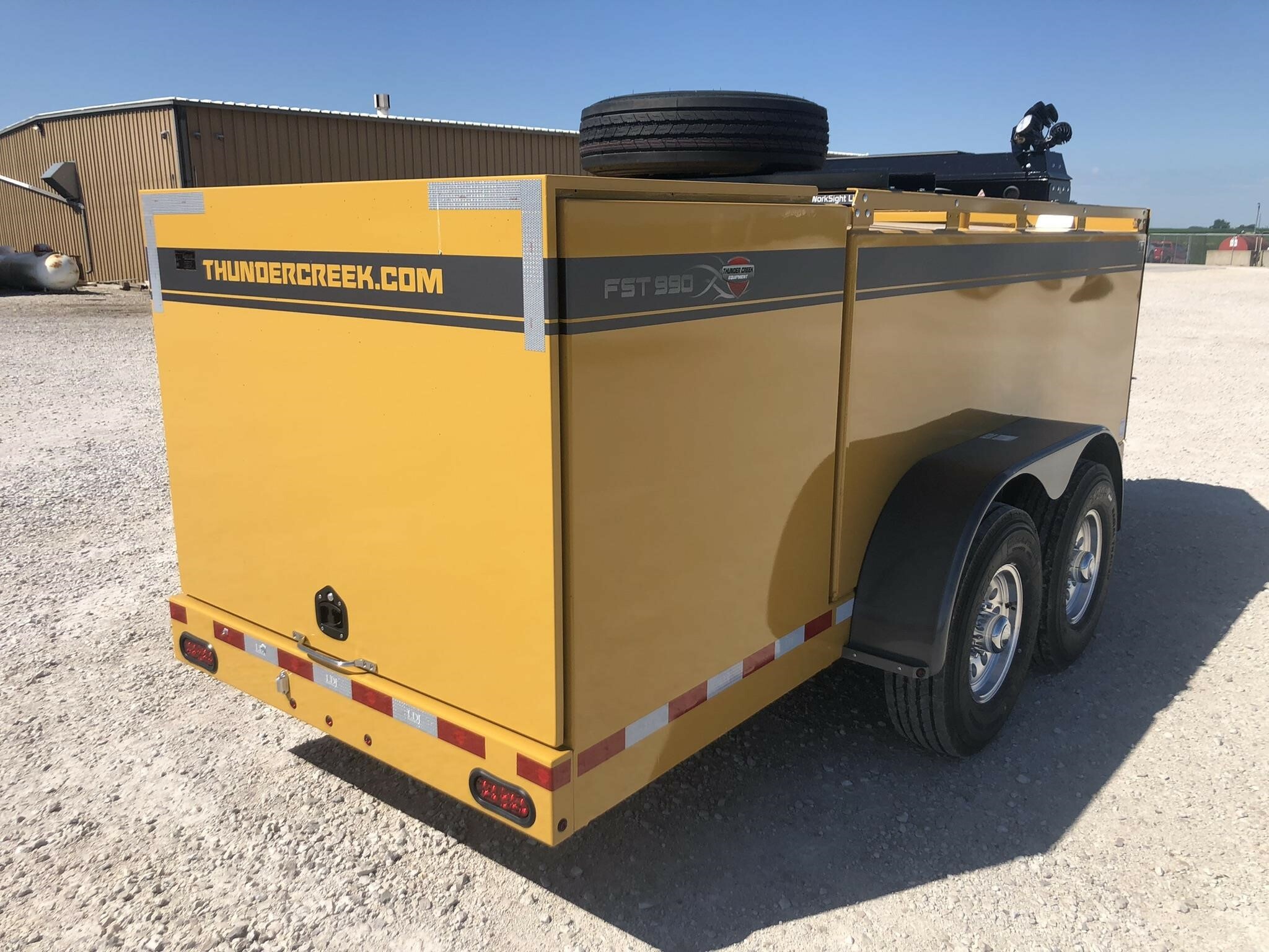 2026 Thunder Creek FST990 Fuel Trucks/Trailer