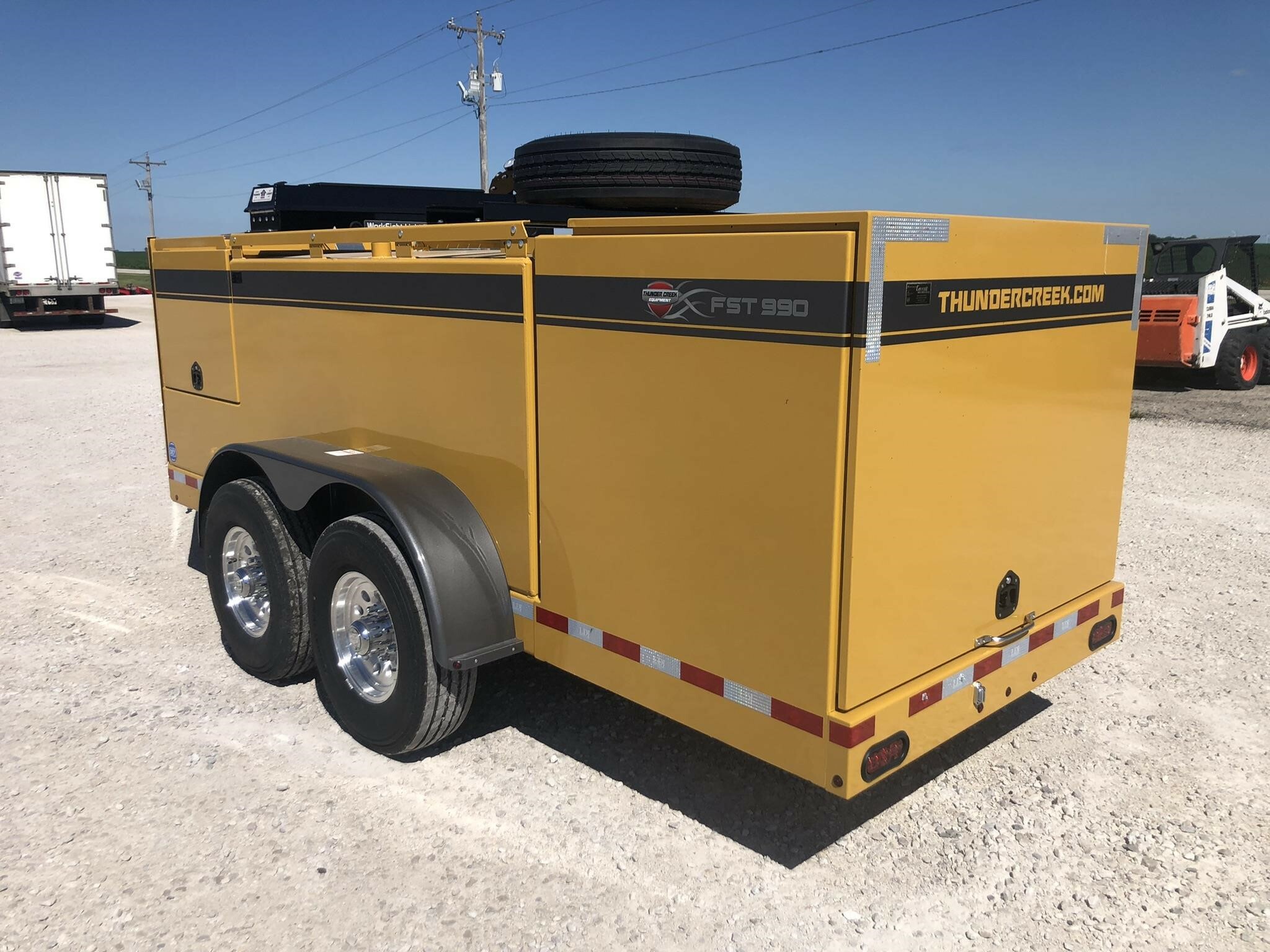 2026 Thunder Creek FST990 Fuel Trucks/Trailer