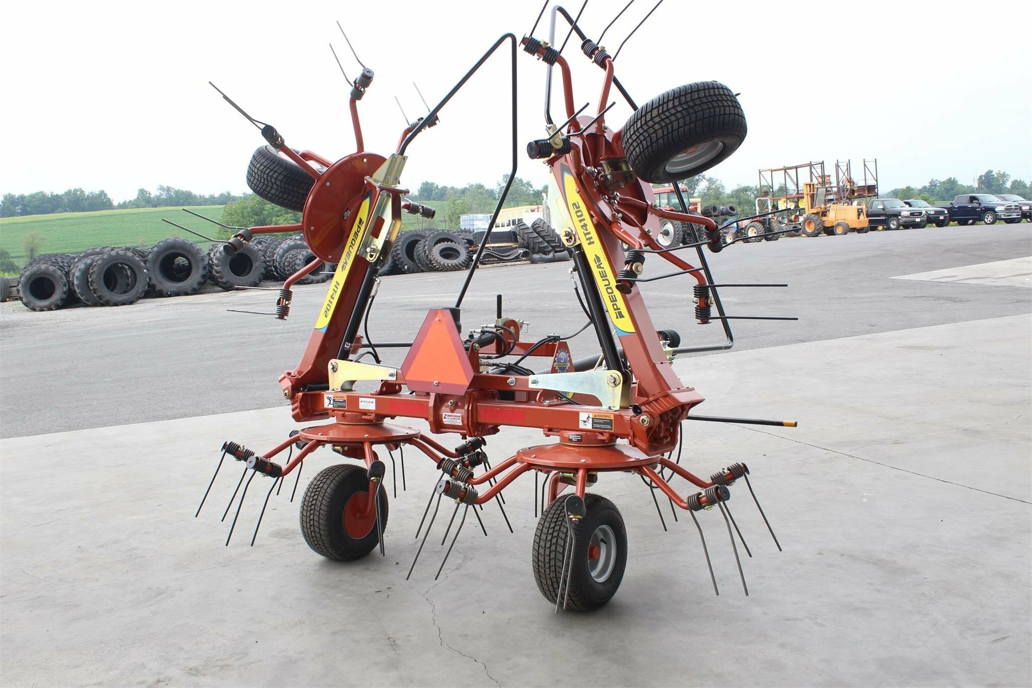 2026 Pequea HT4102 Rake - $10,800 | Machinery Pete