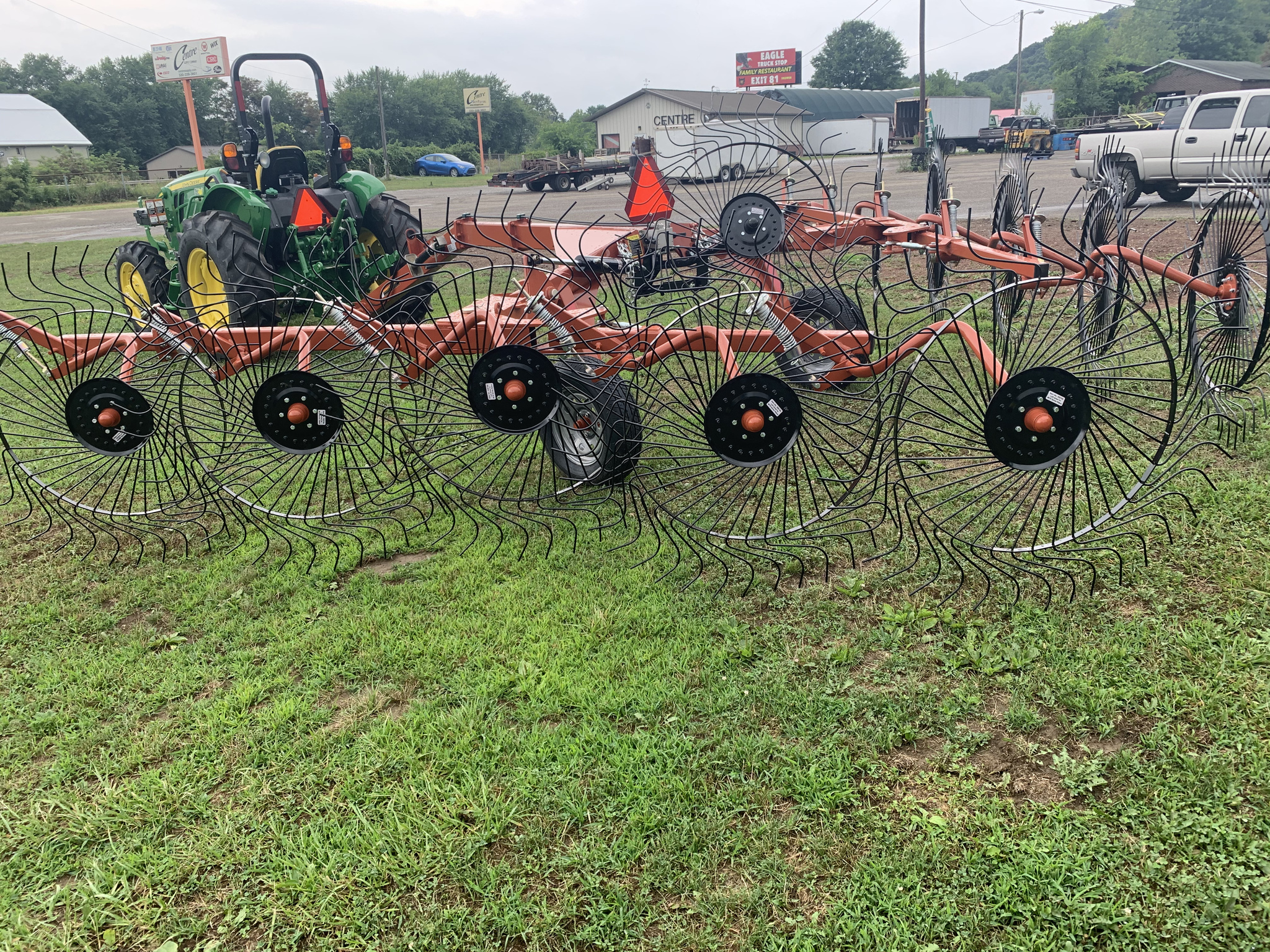 2024 Pequea MCR10 Rake