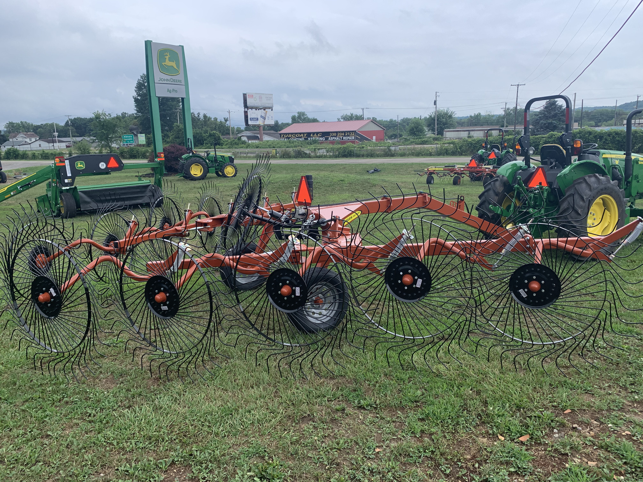 2024 Pequea MCR10 Rake