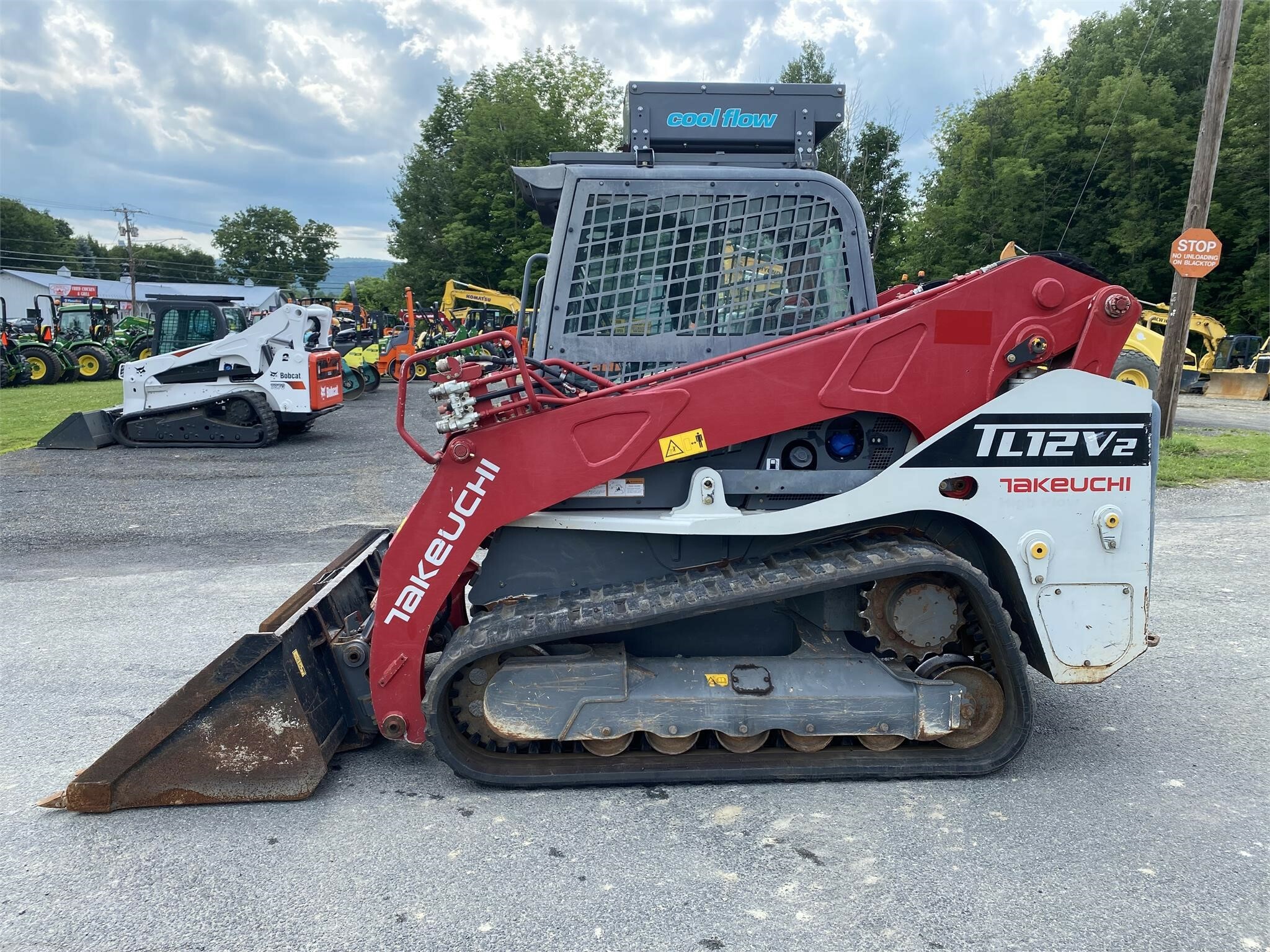 2016 Takeuchi TL12V2 Skid Steer 79,900 Machinery Pete
