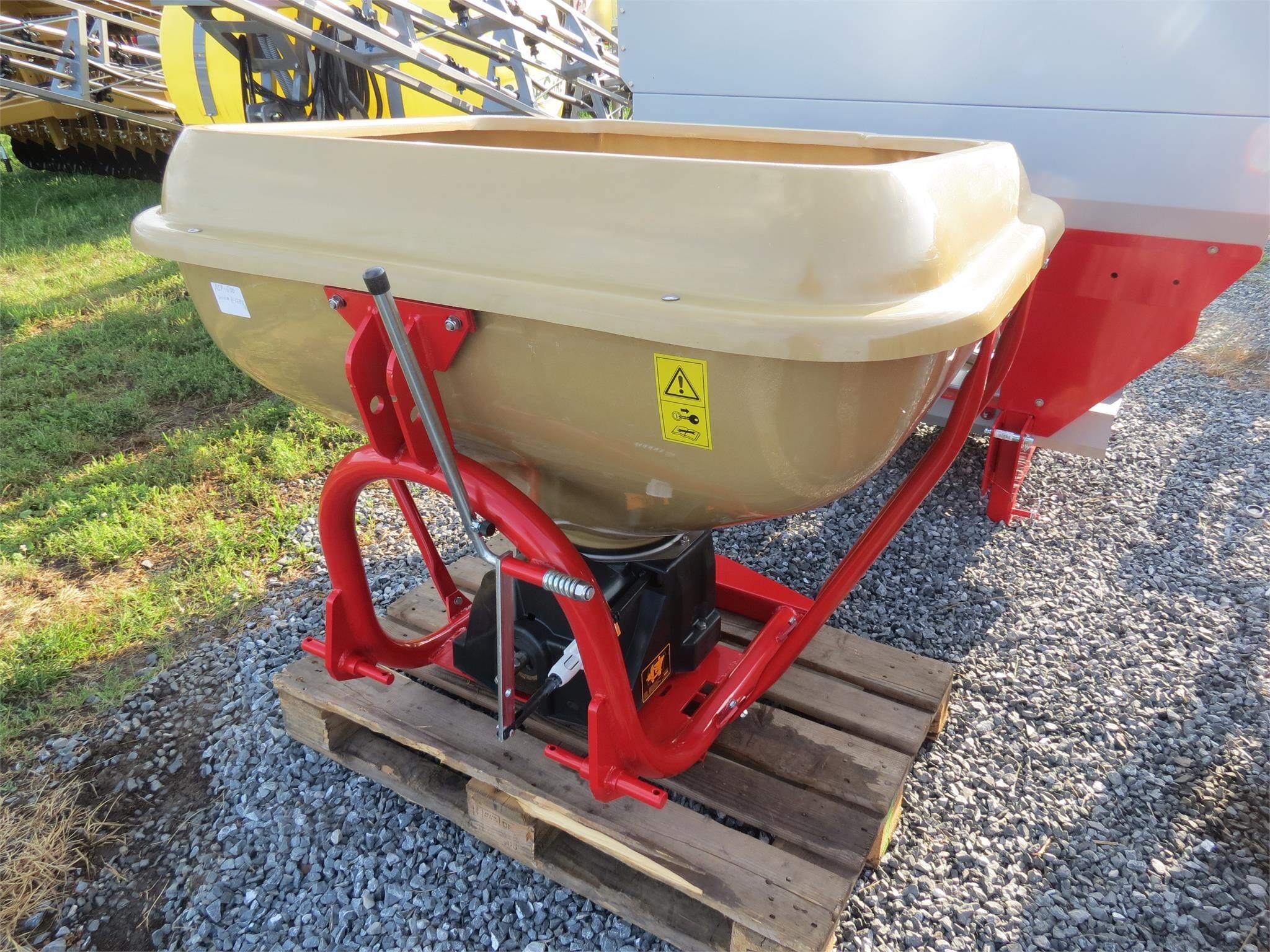 2025 BMC AIP600 Pull-Type Fertilizer Spreader