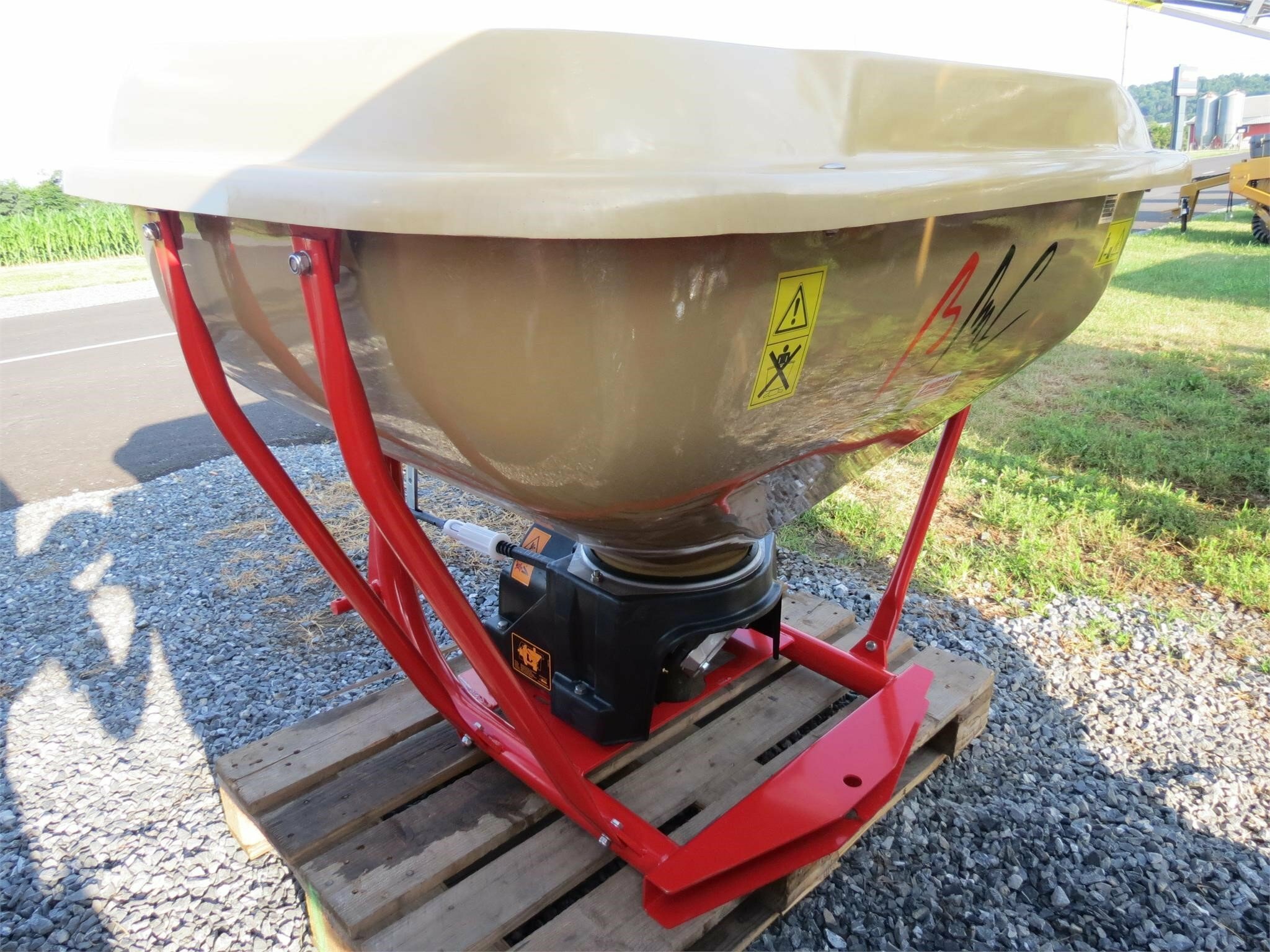 2025 BMC AIP600 Pull-Type Fertilizer Spreader