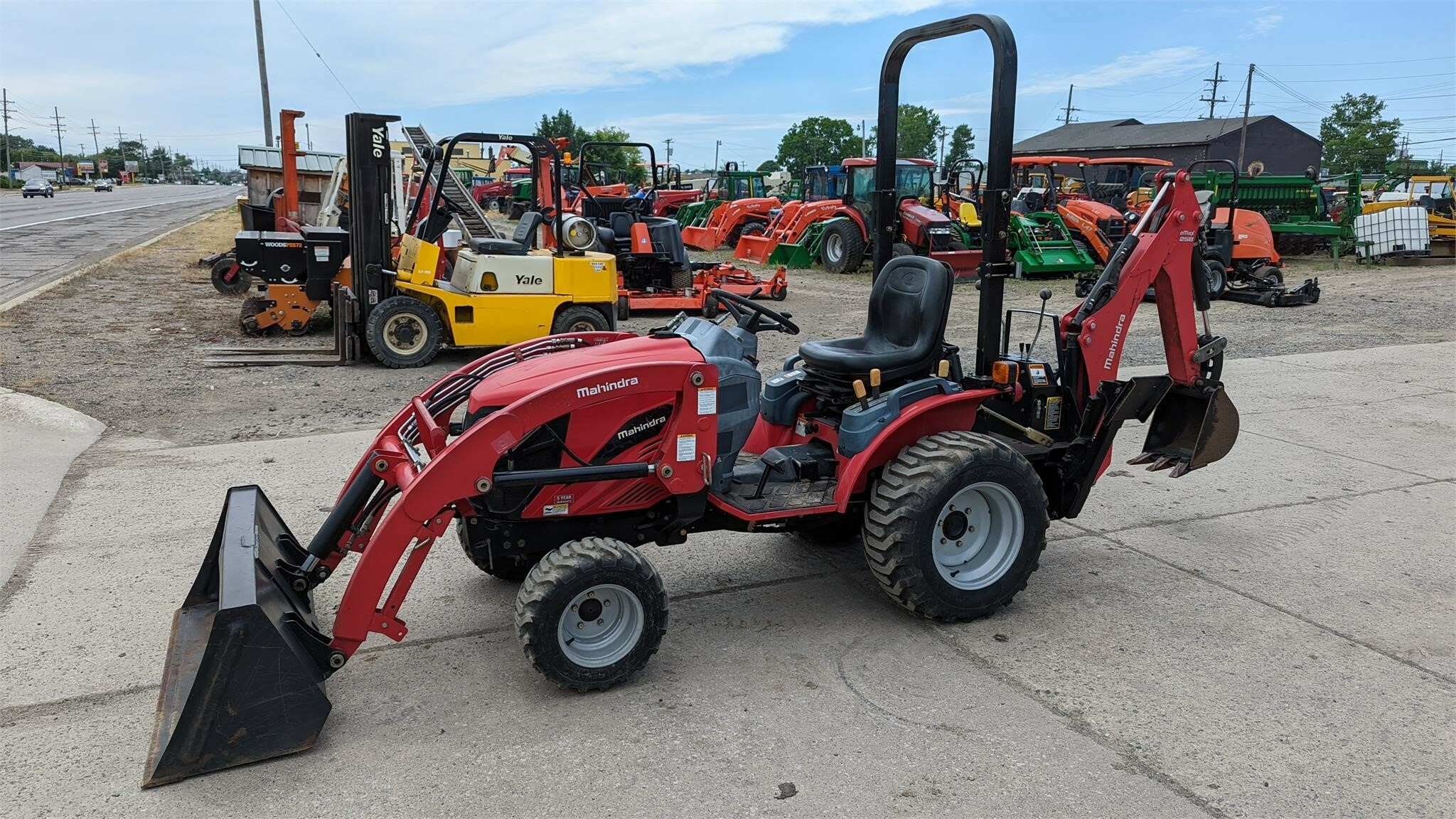 2014 Mahindra EMAX 22 Tractor 15,900 Machinery Pete