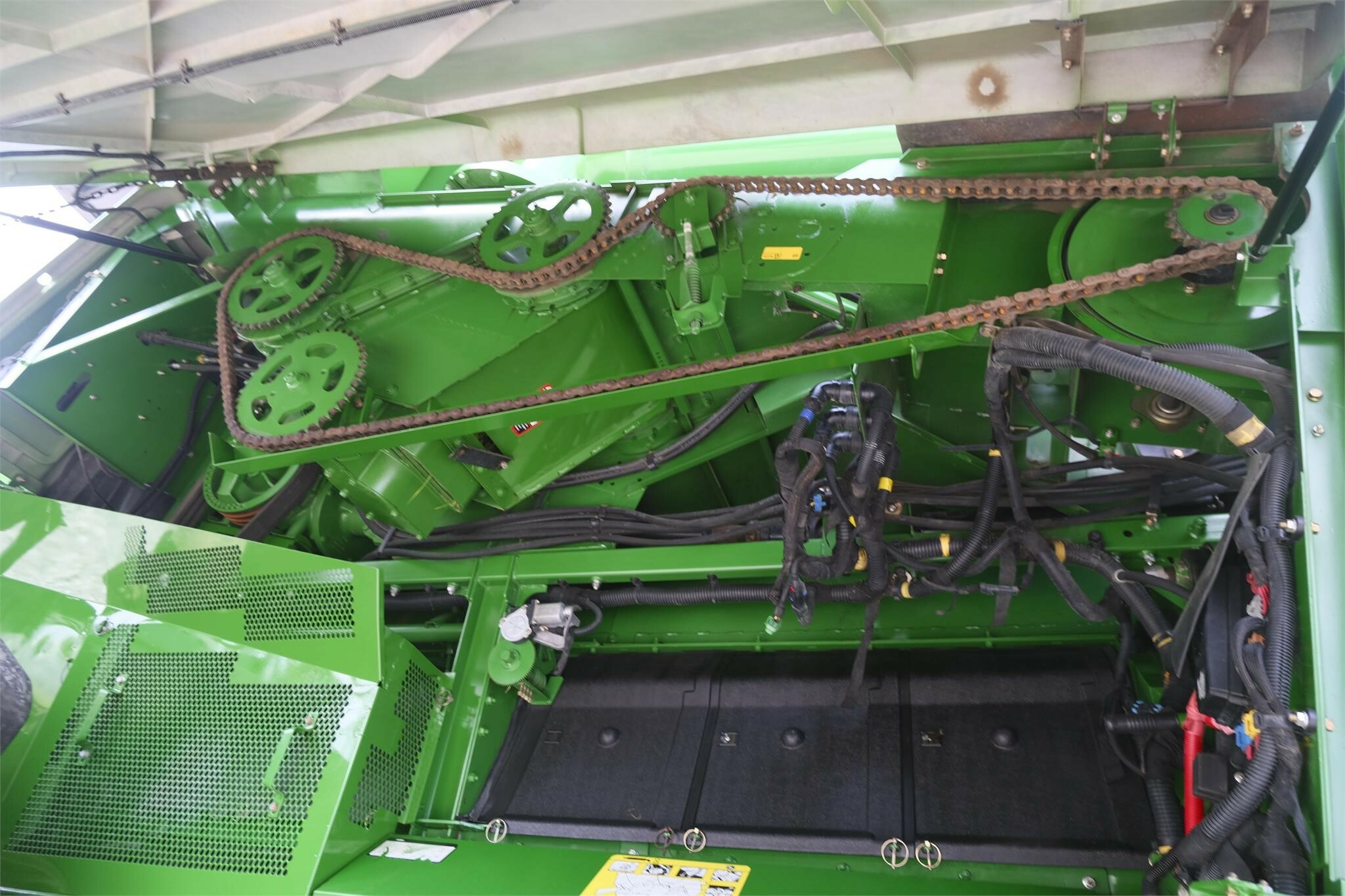2012 John Deere S680 Combine