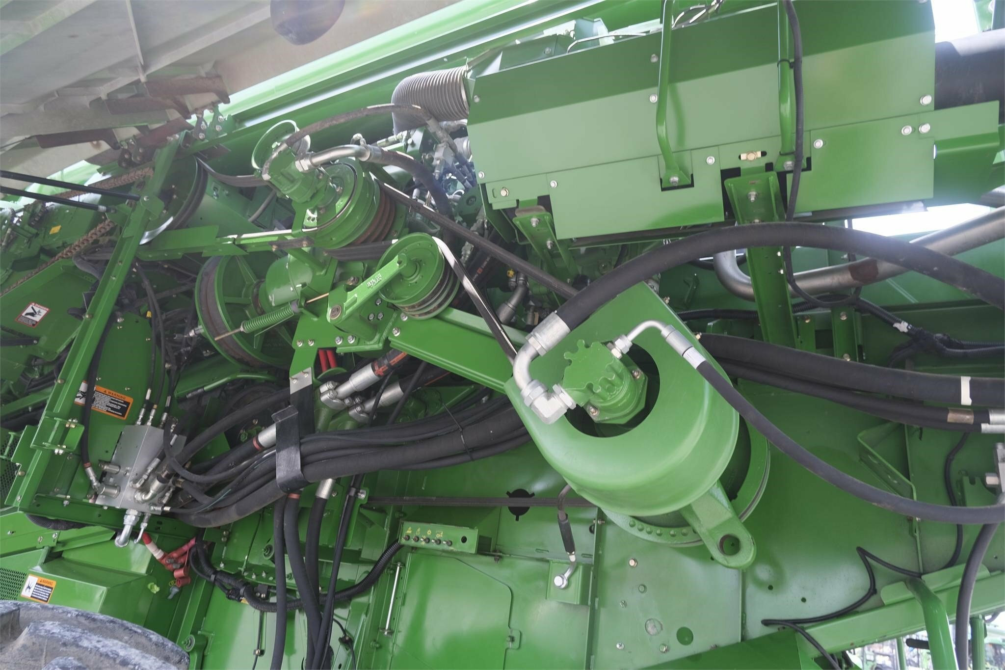 2012 John Deere S680 Combine