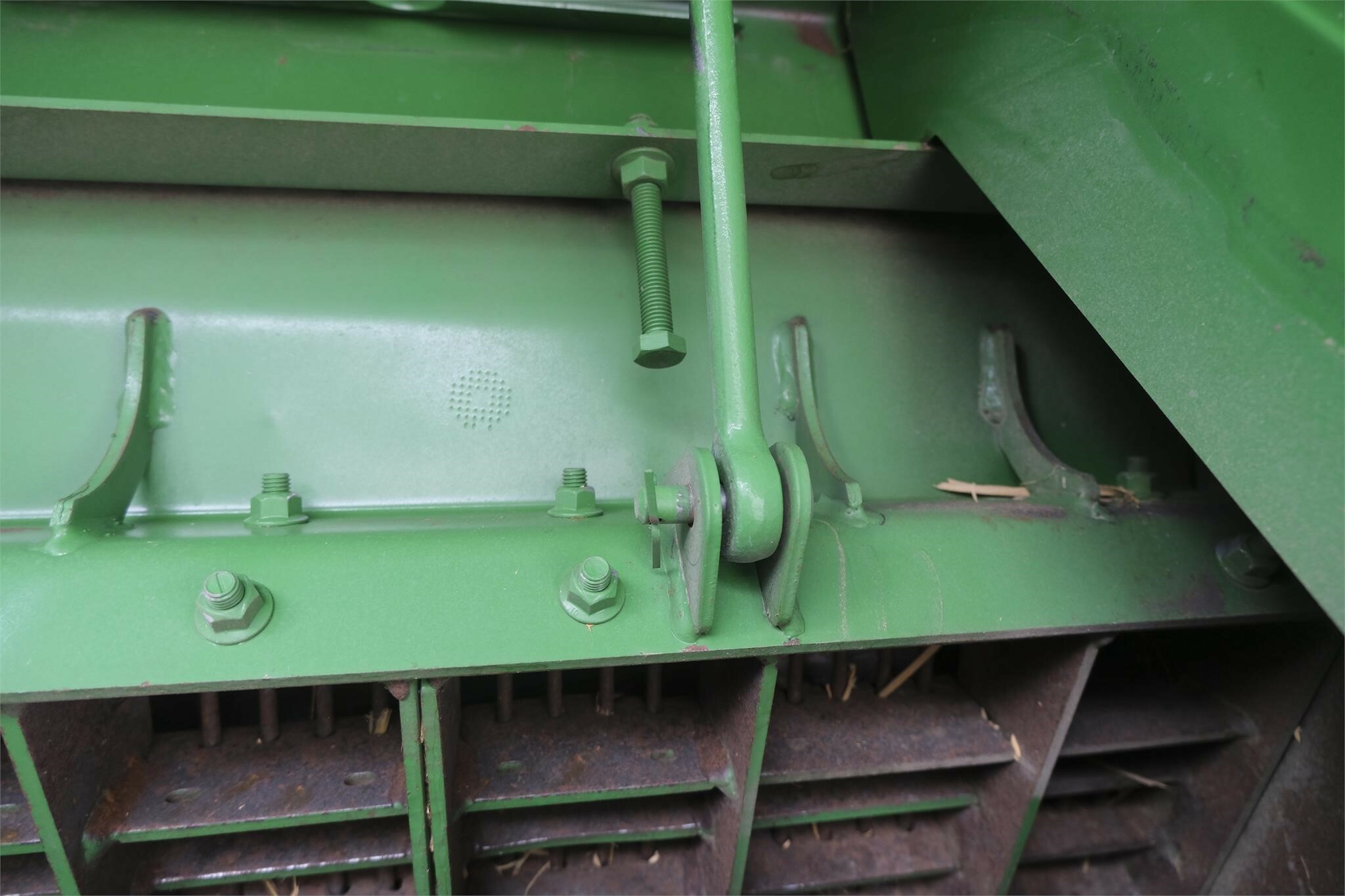 2012 John Deere S680 Combine