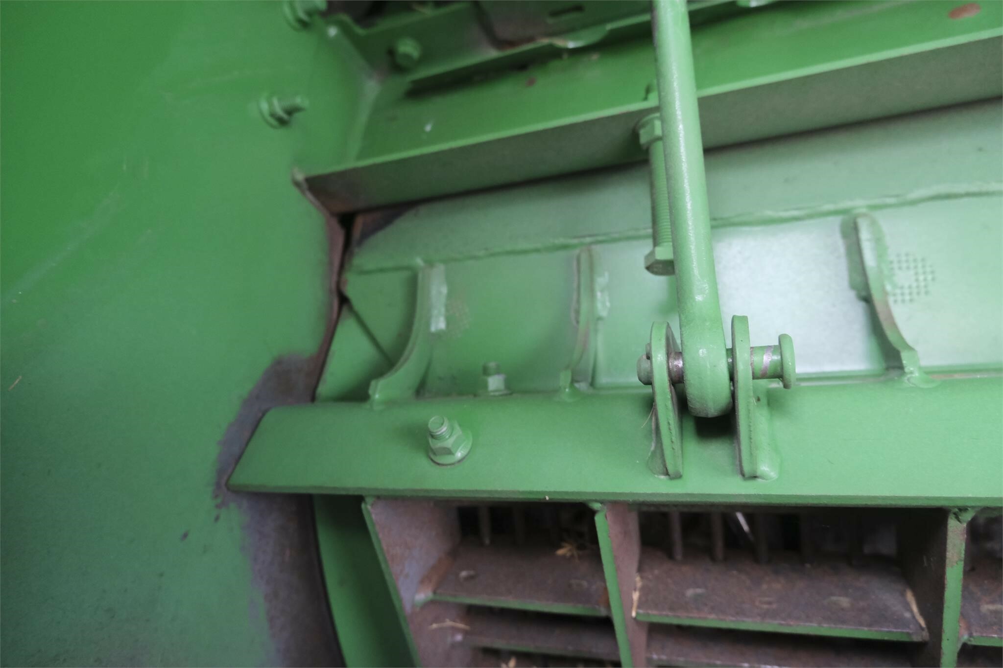 2012 John Deere S680 Combine