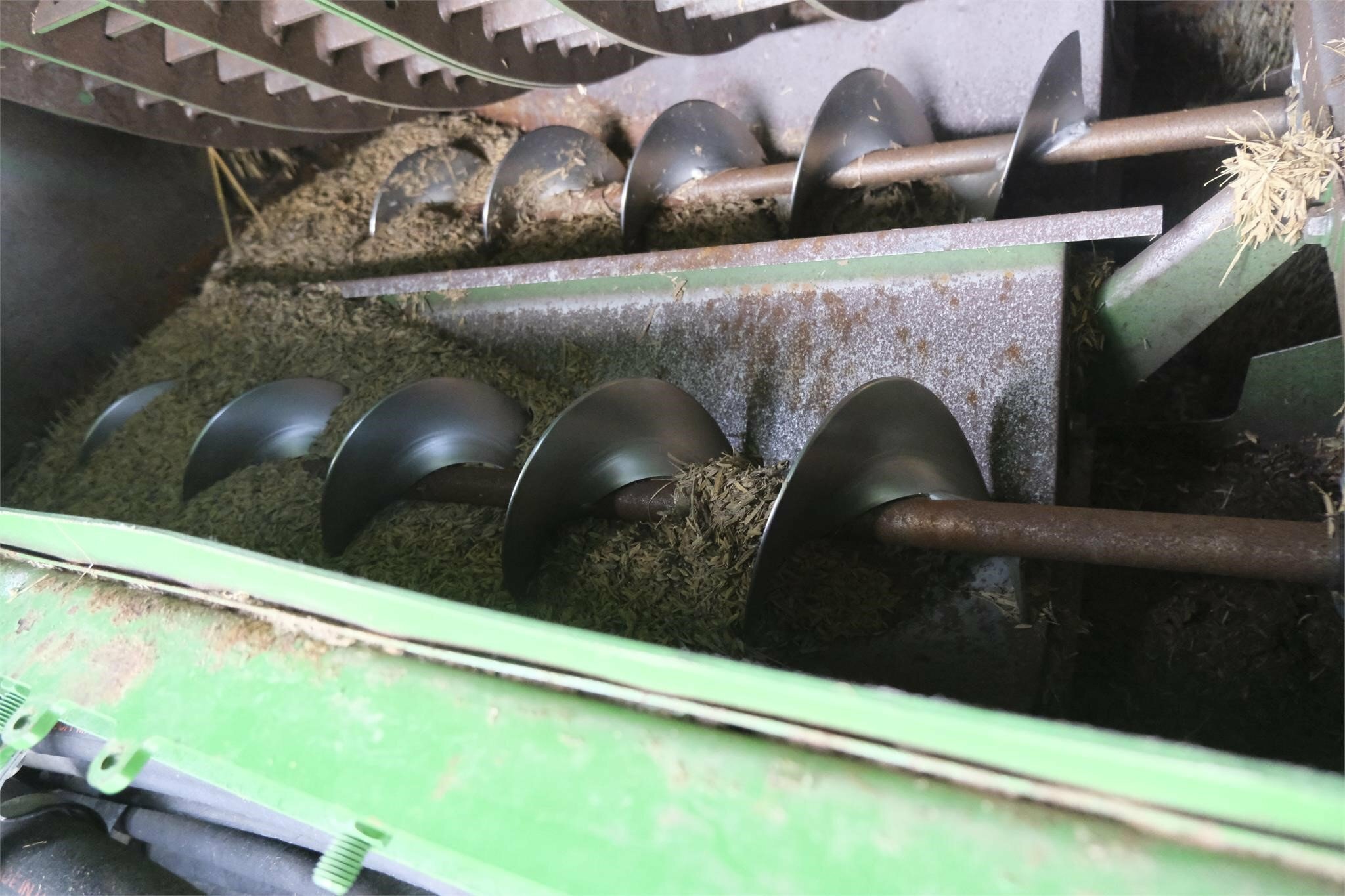 2012 John Deere S680 Combine