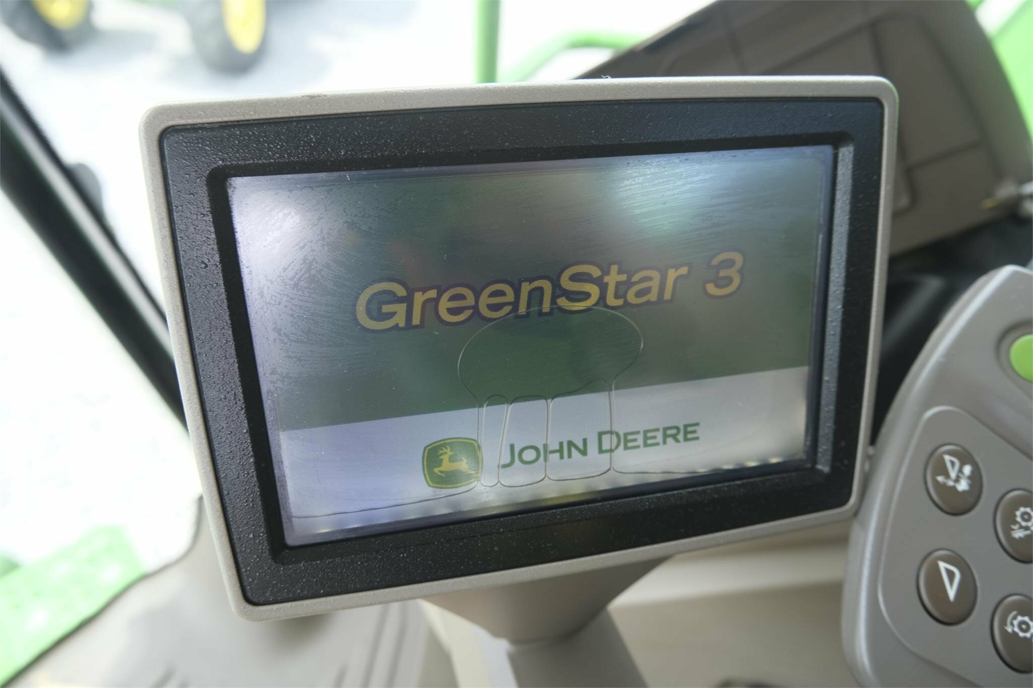 2012 John Deere S680 Combine