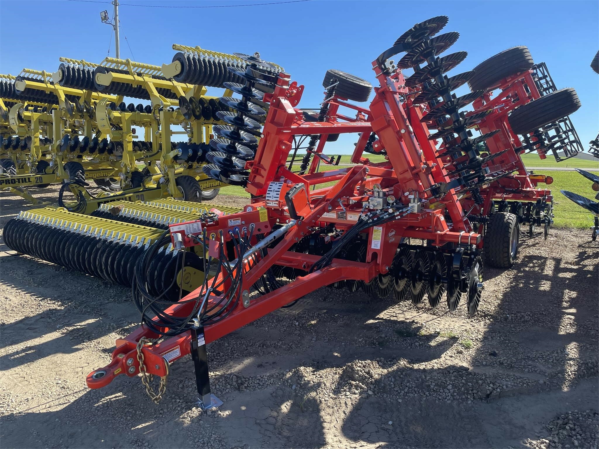 Kuhn Krause 801020 Vertical Tillage 99,500 Machinery Pete