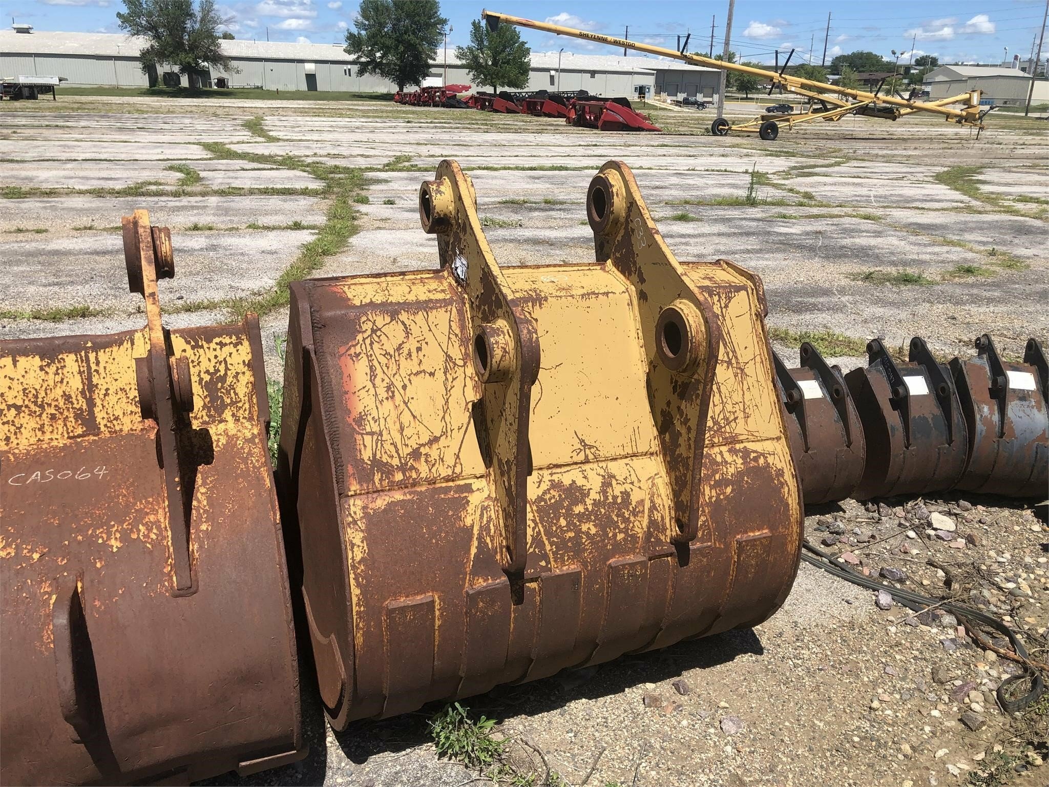 2009 Caterpillar 48" Loader and Skid Steer Attachment