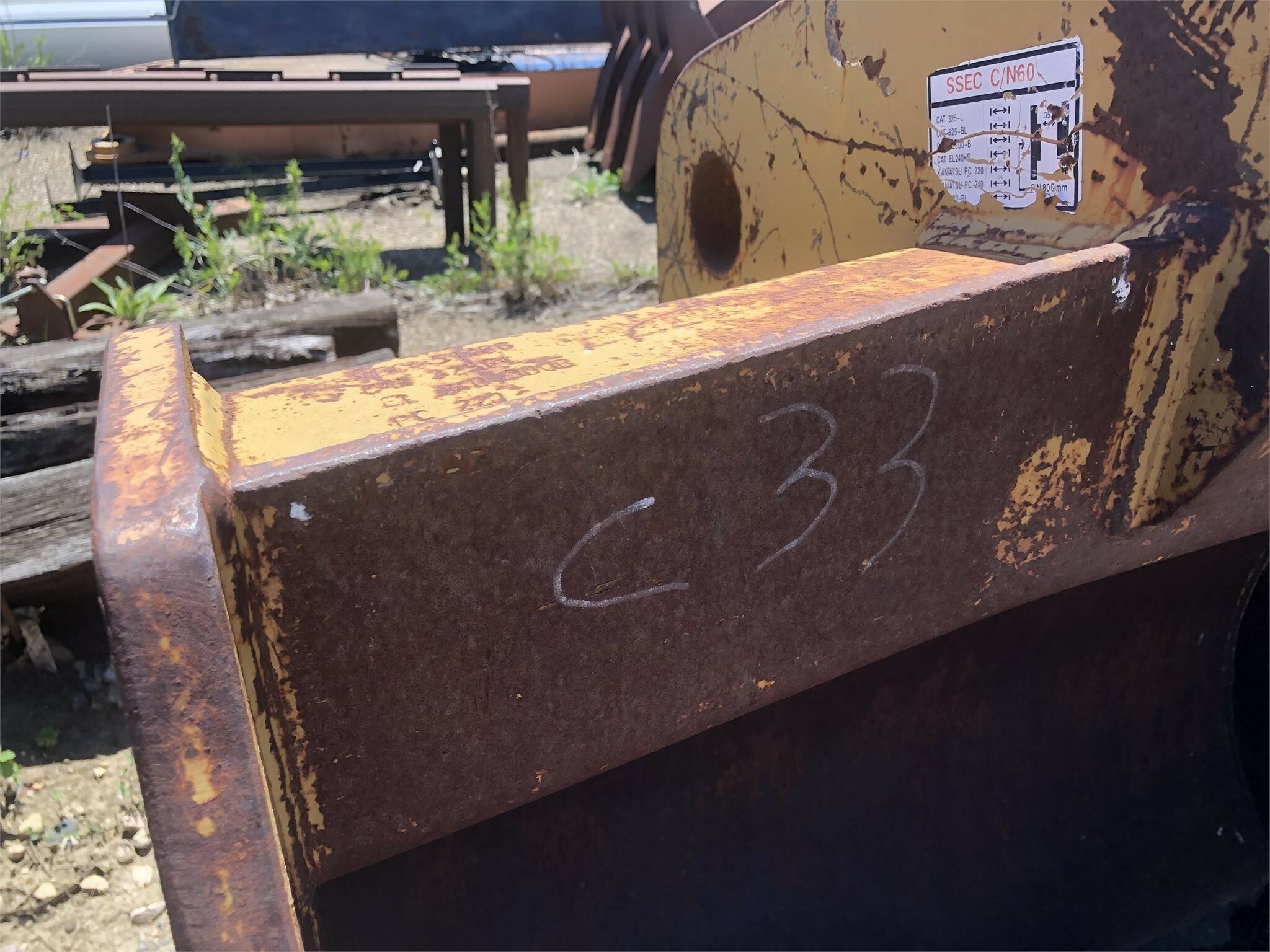 2009 Caterpillar 48" Loader and Skid Steer Attachment