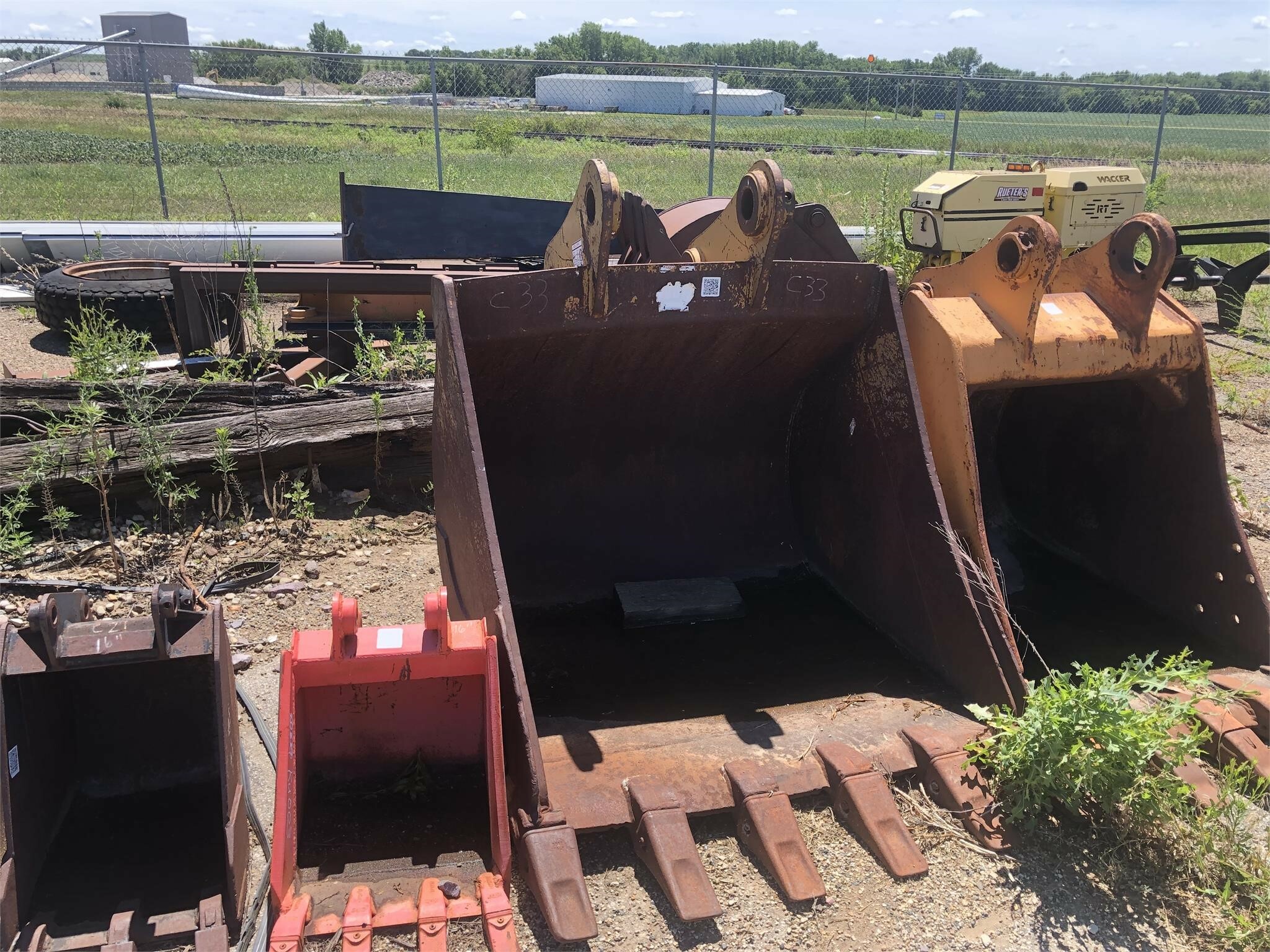 2009 Caterpillar 48" Loader and Skid Steer Attachment