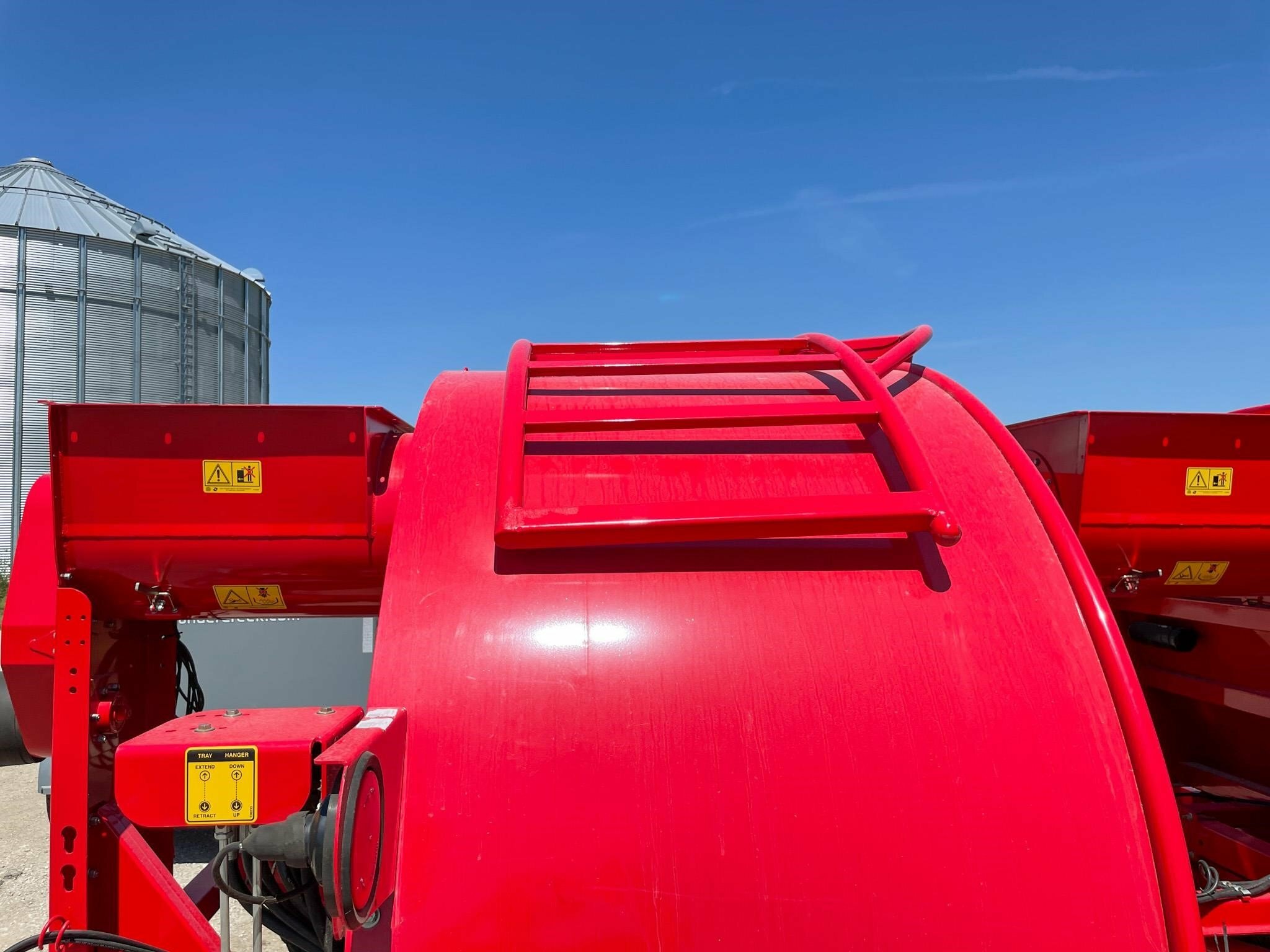 2026 Akron GTT5010 Grain Bagger