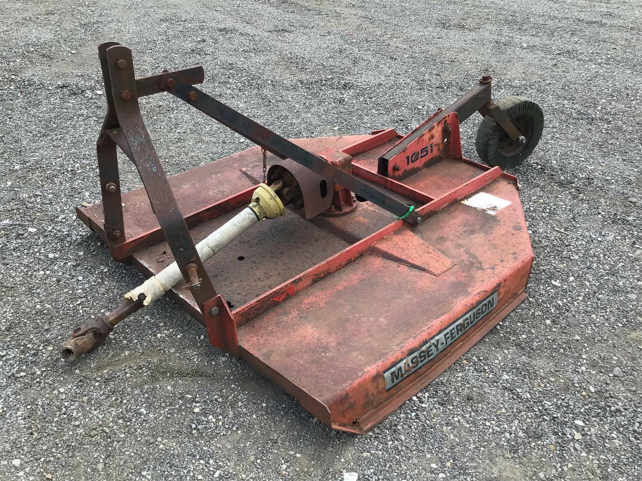  Massey Ferguson 1051 Rotary Cutter